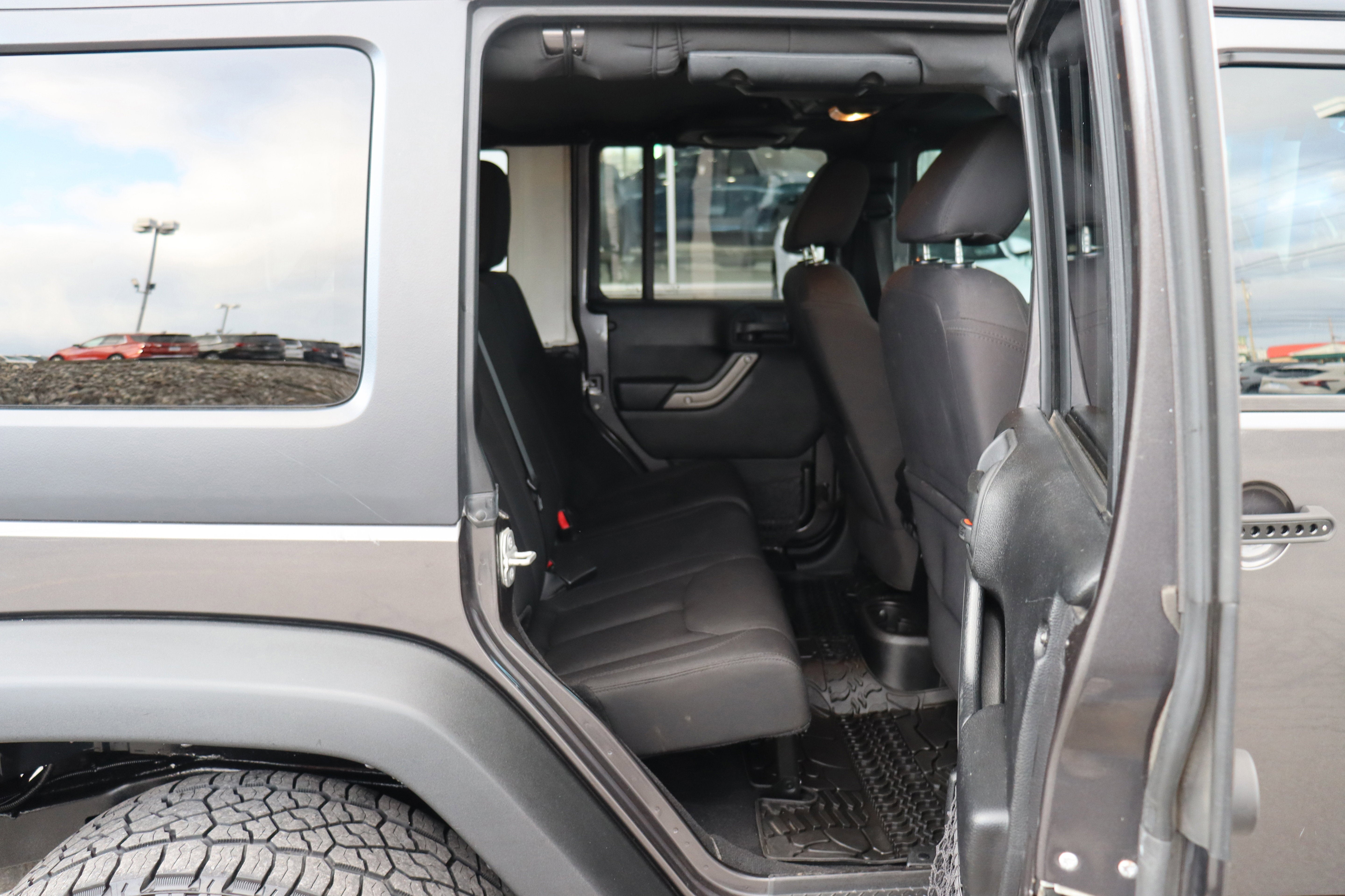 2014 Jeep Wrangler Unlimited Sport