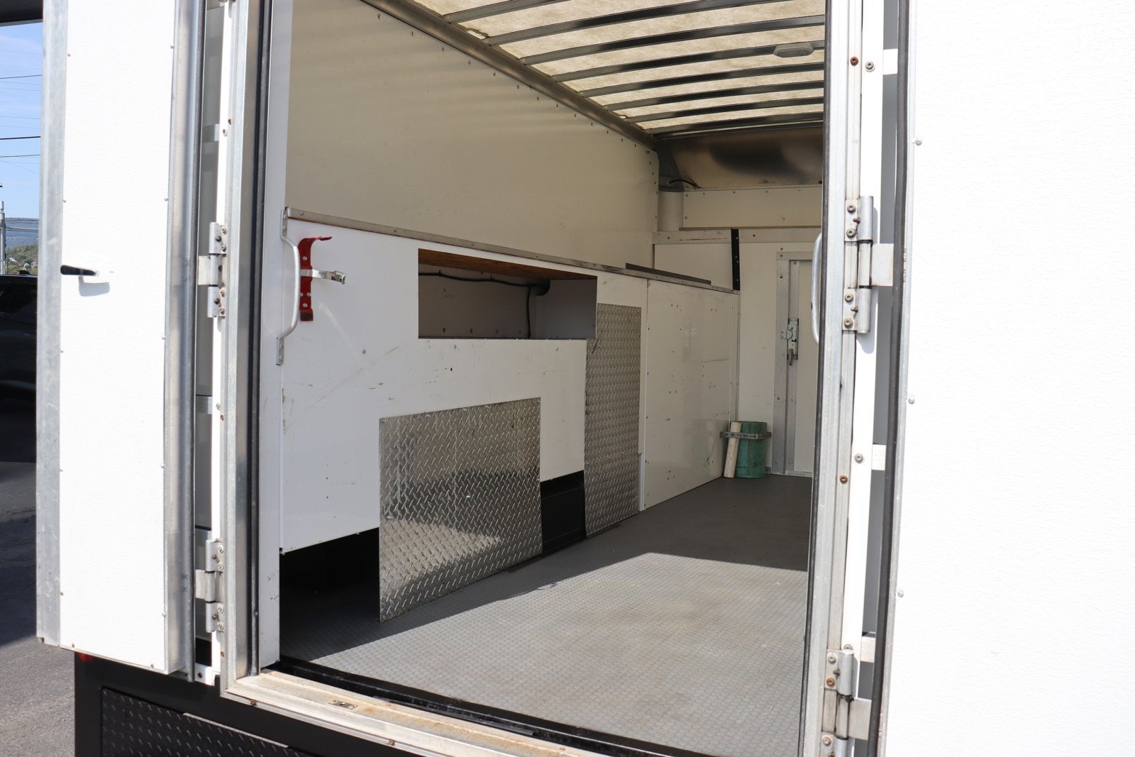 2022 Chevrolet Express Cutaway 3500 CUTWAY