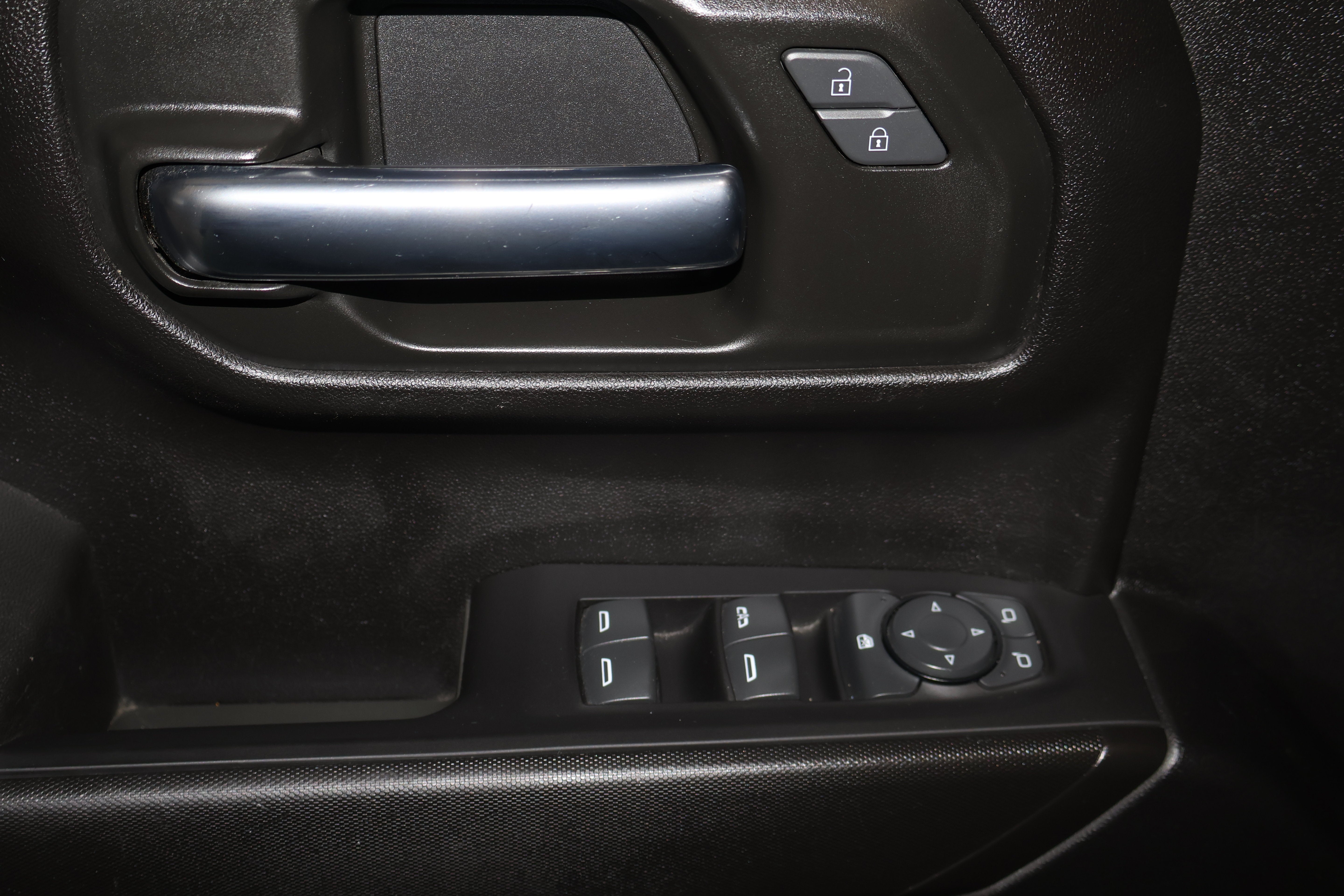 2022 Chevrolet Silverado 1500 Custom - Photo 14