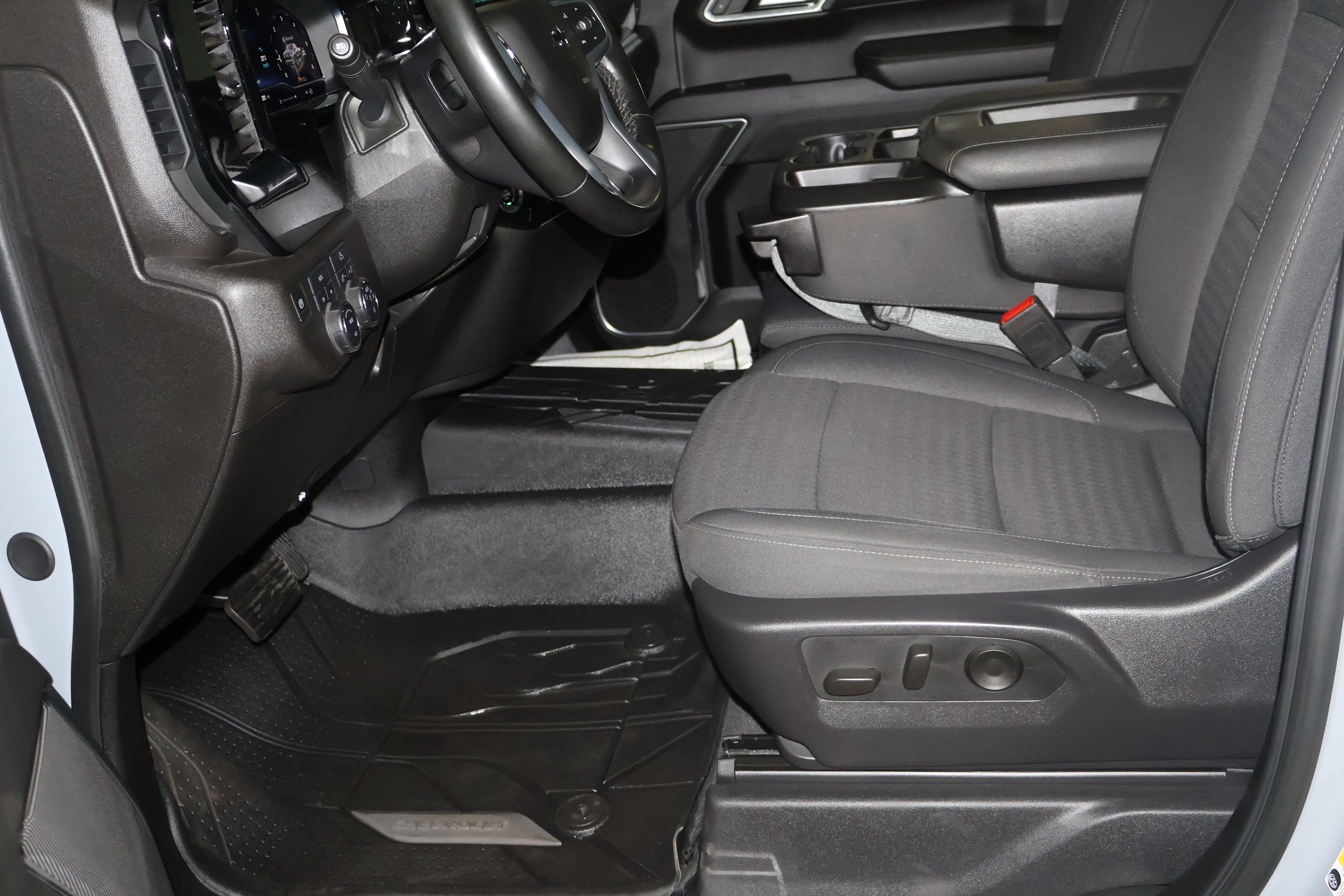 2024 Chevrolet Silverado 1500 RST - Photo 22