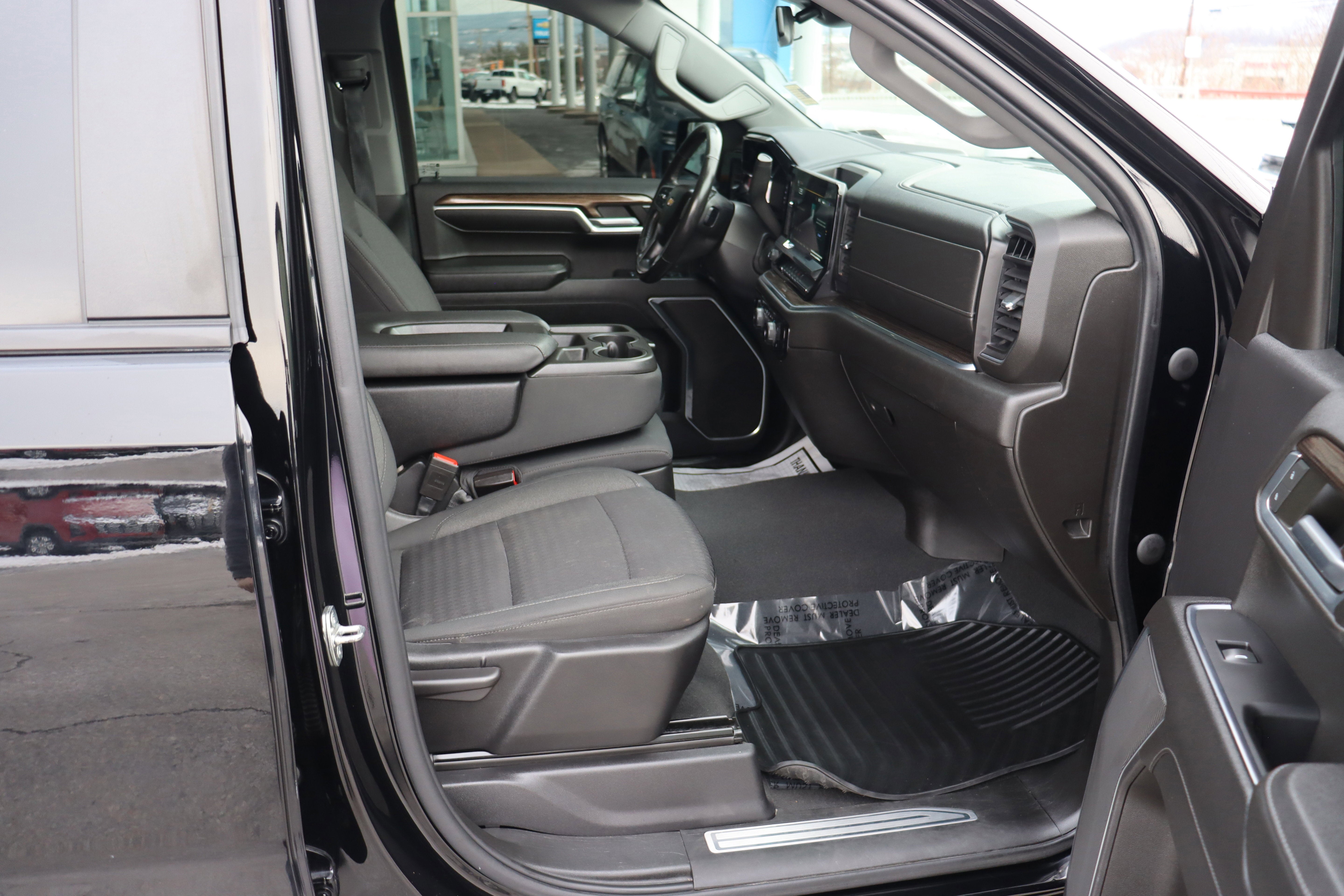 2022 Chevrolet Silverado 1500 LT (2FL)