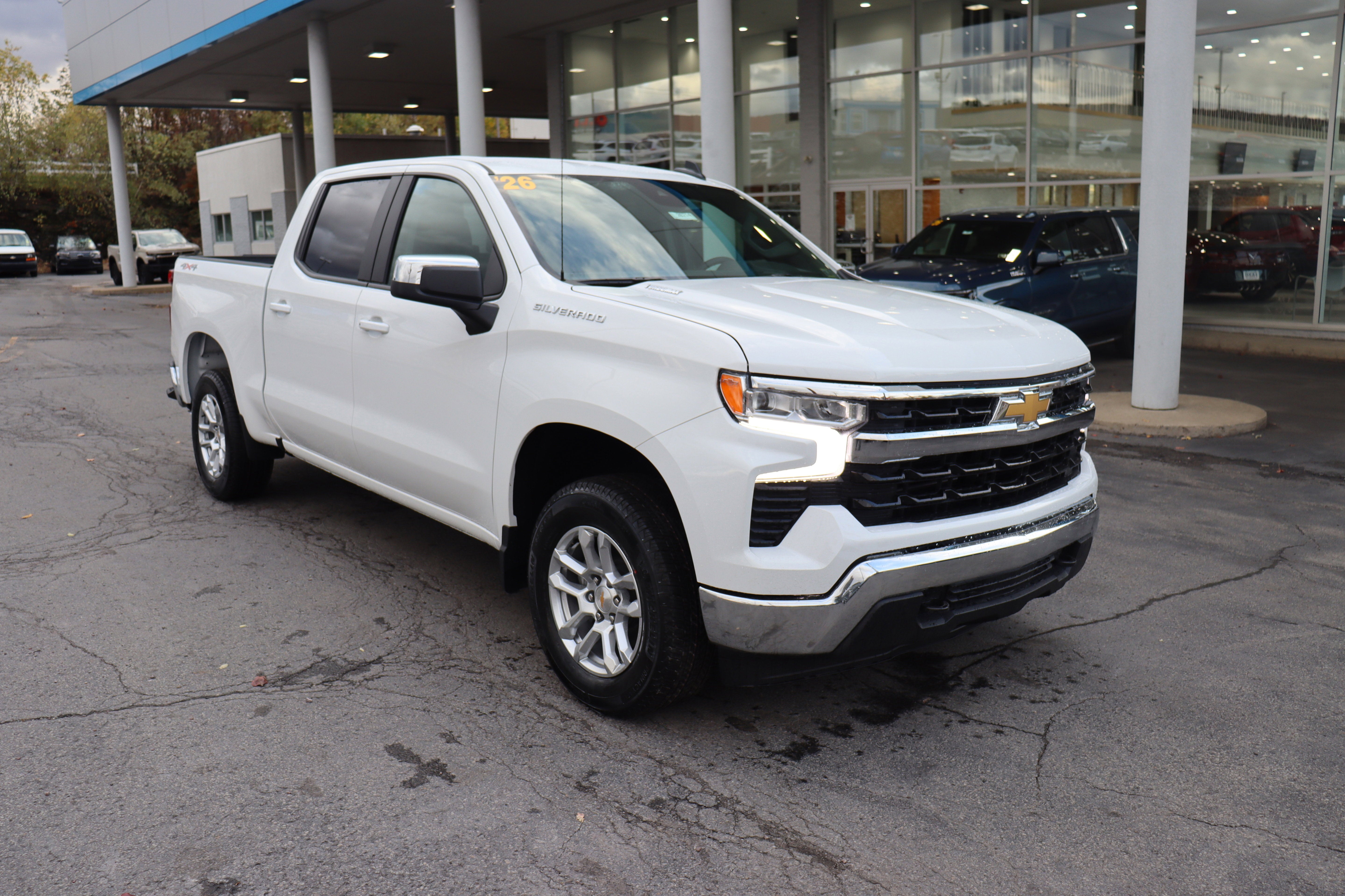 2026 Chevrolet Silverado 1500 LT (2FL)