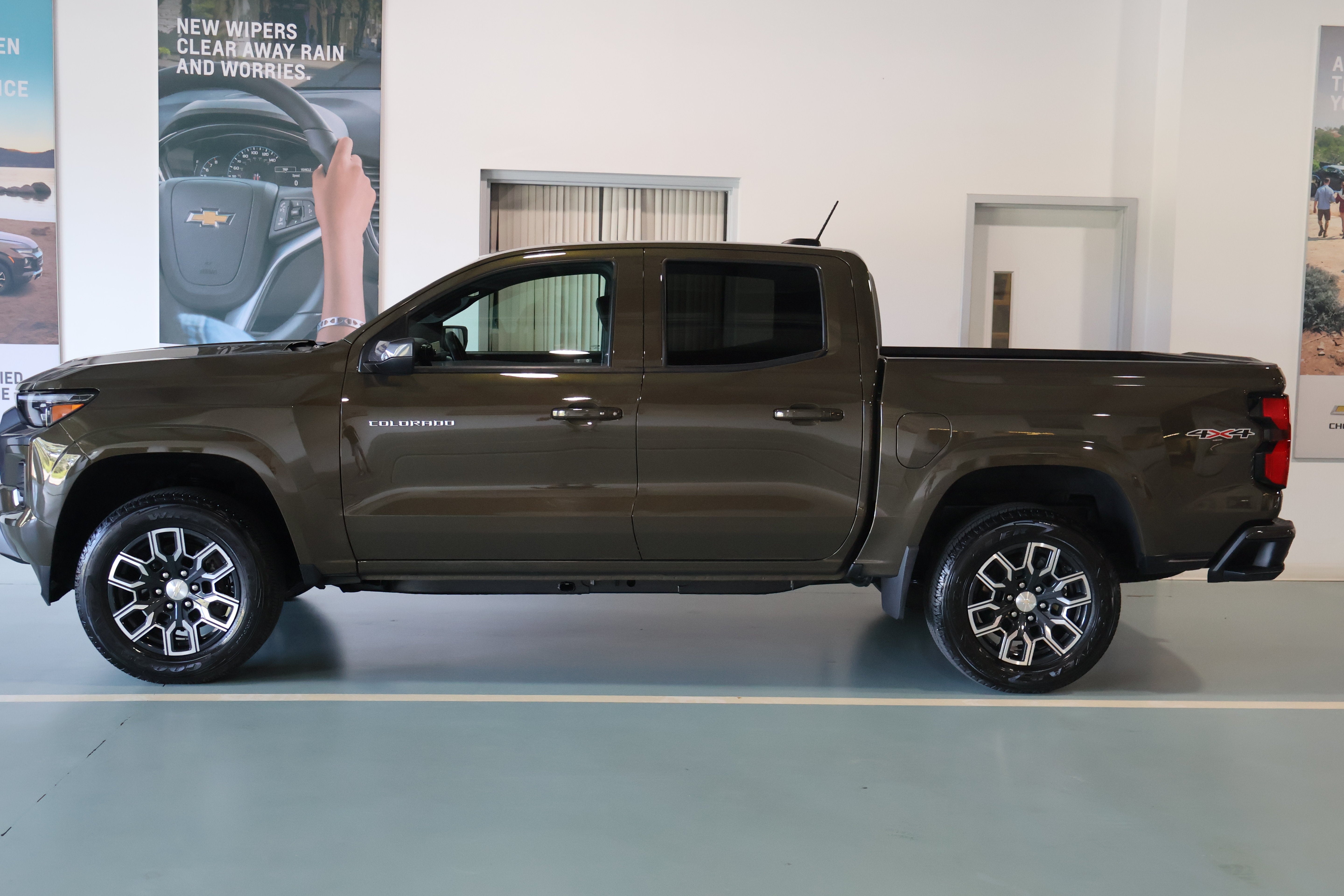 2024 Chevrolet Colorado LT