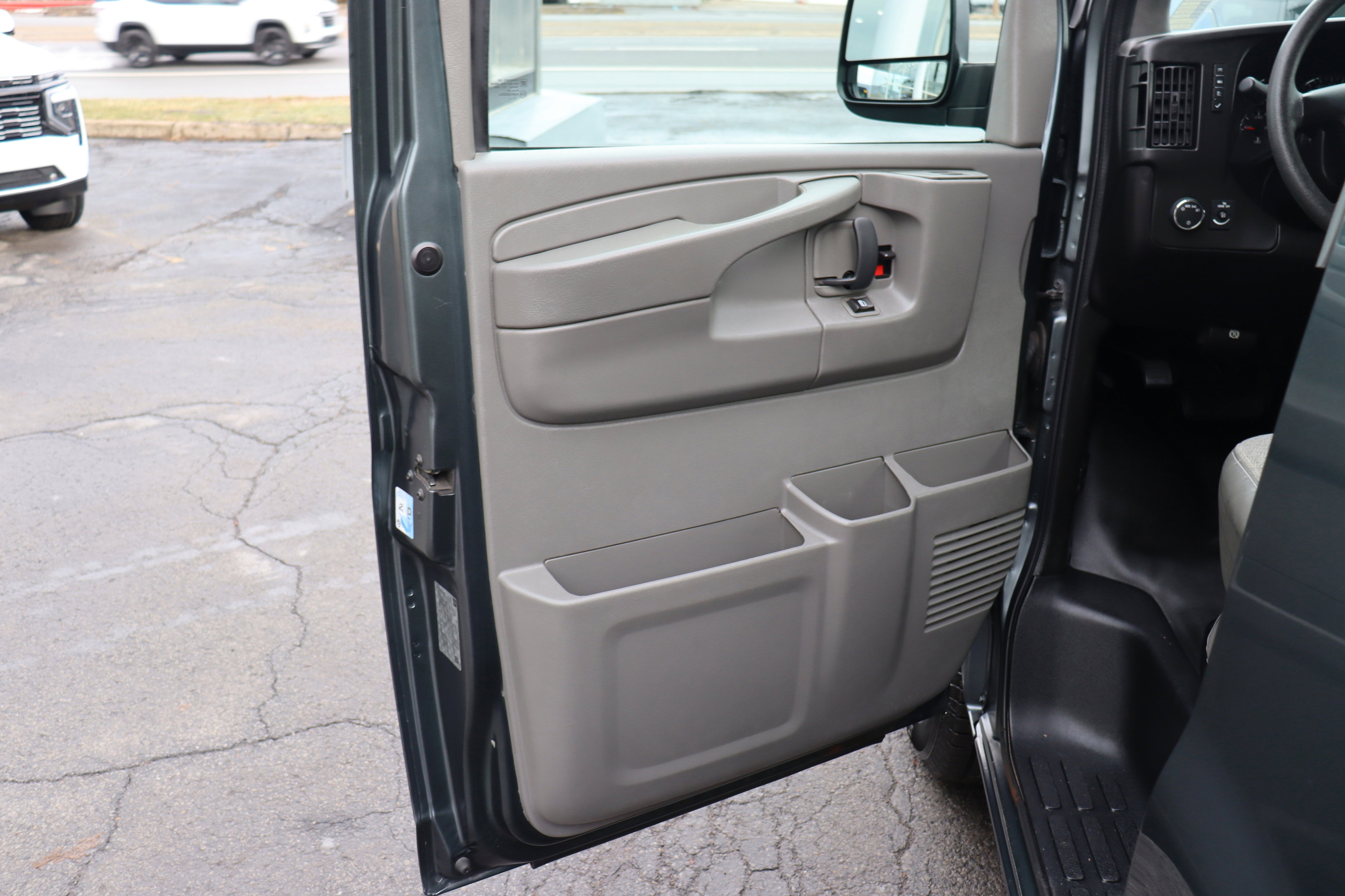 2014 Chevrolet Express Cargo 1500 CARGO