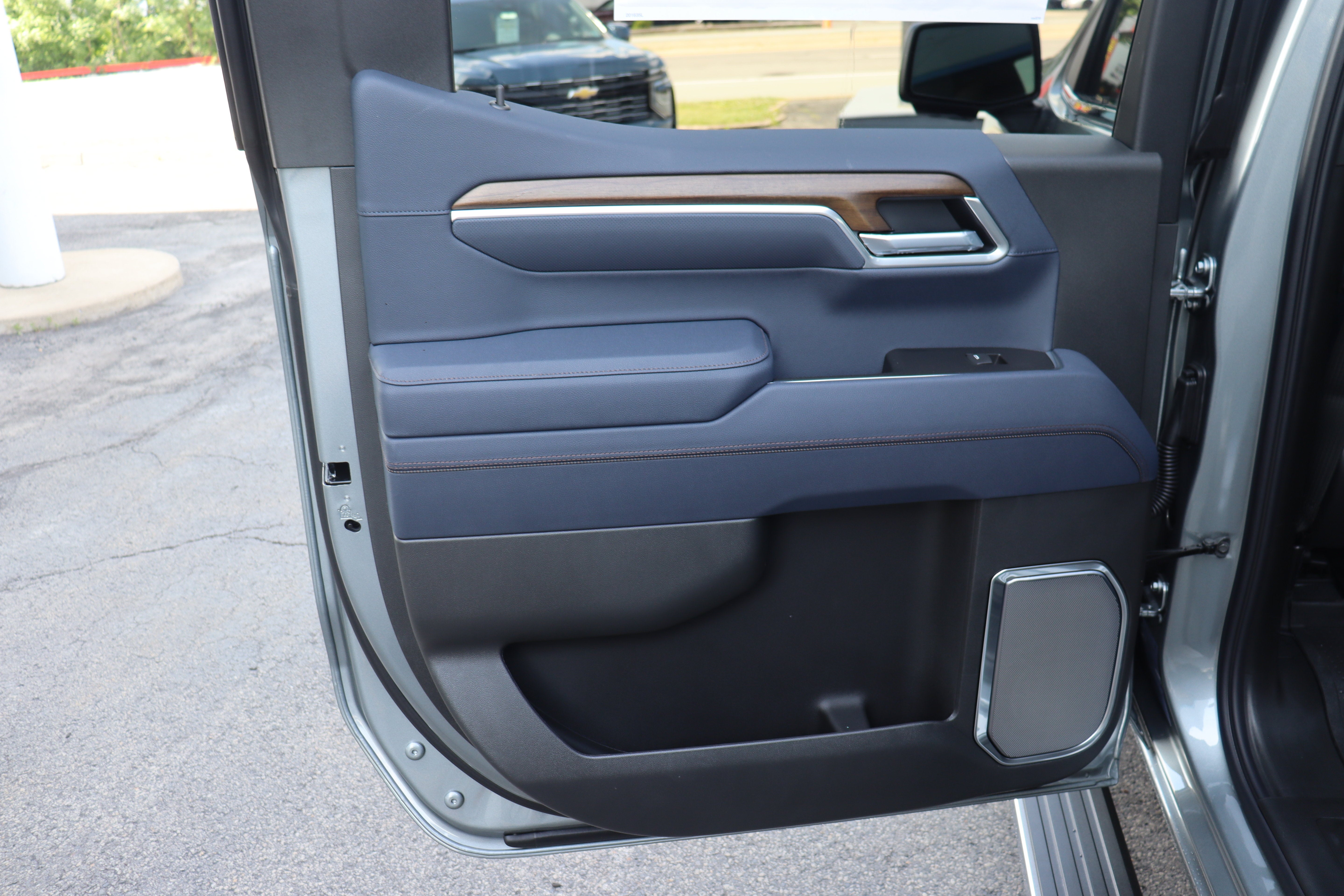 2026 Chevrolet Silverado 1500 High Country - Photo 12