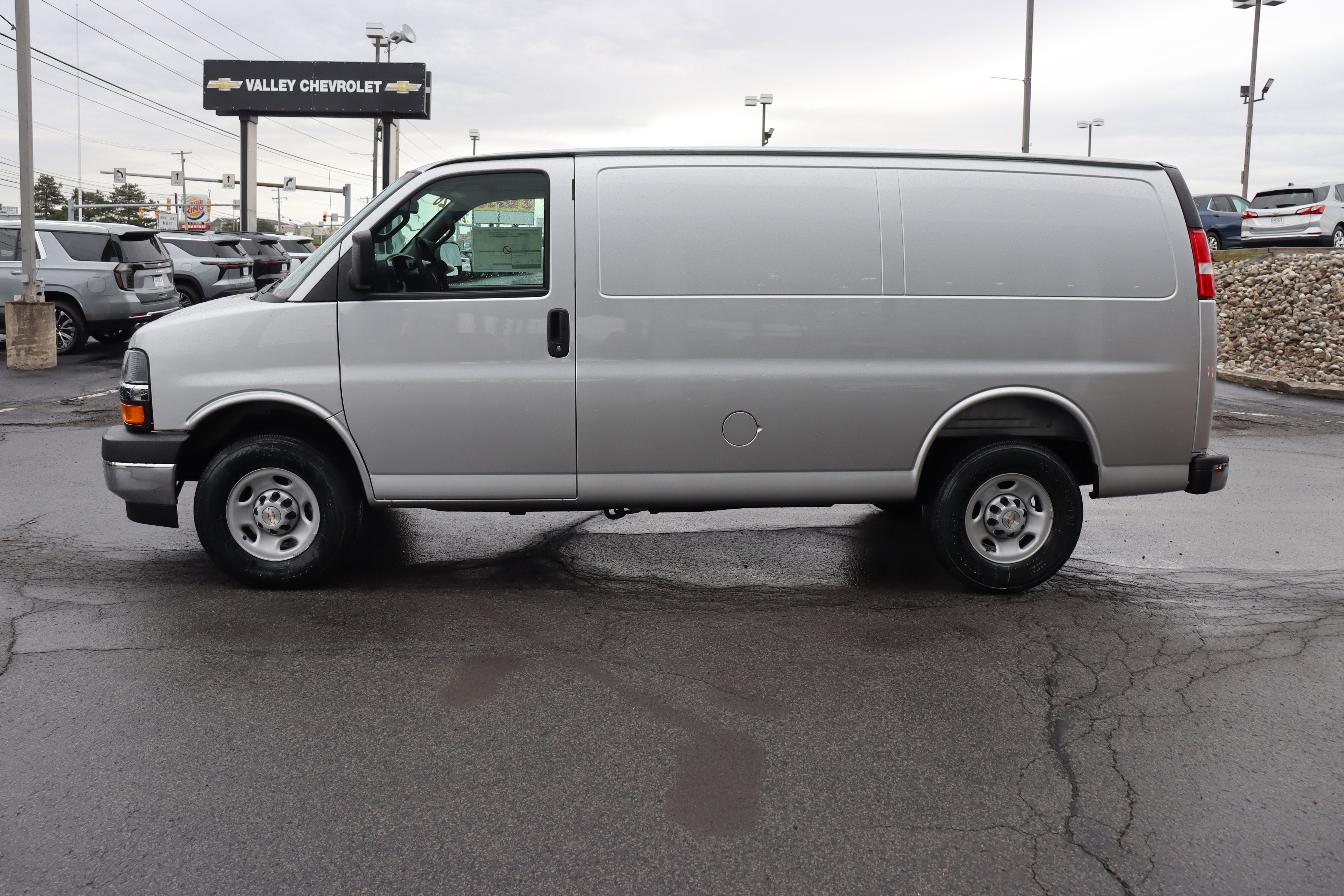 2026 Chevrolet Express Cargo WT