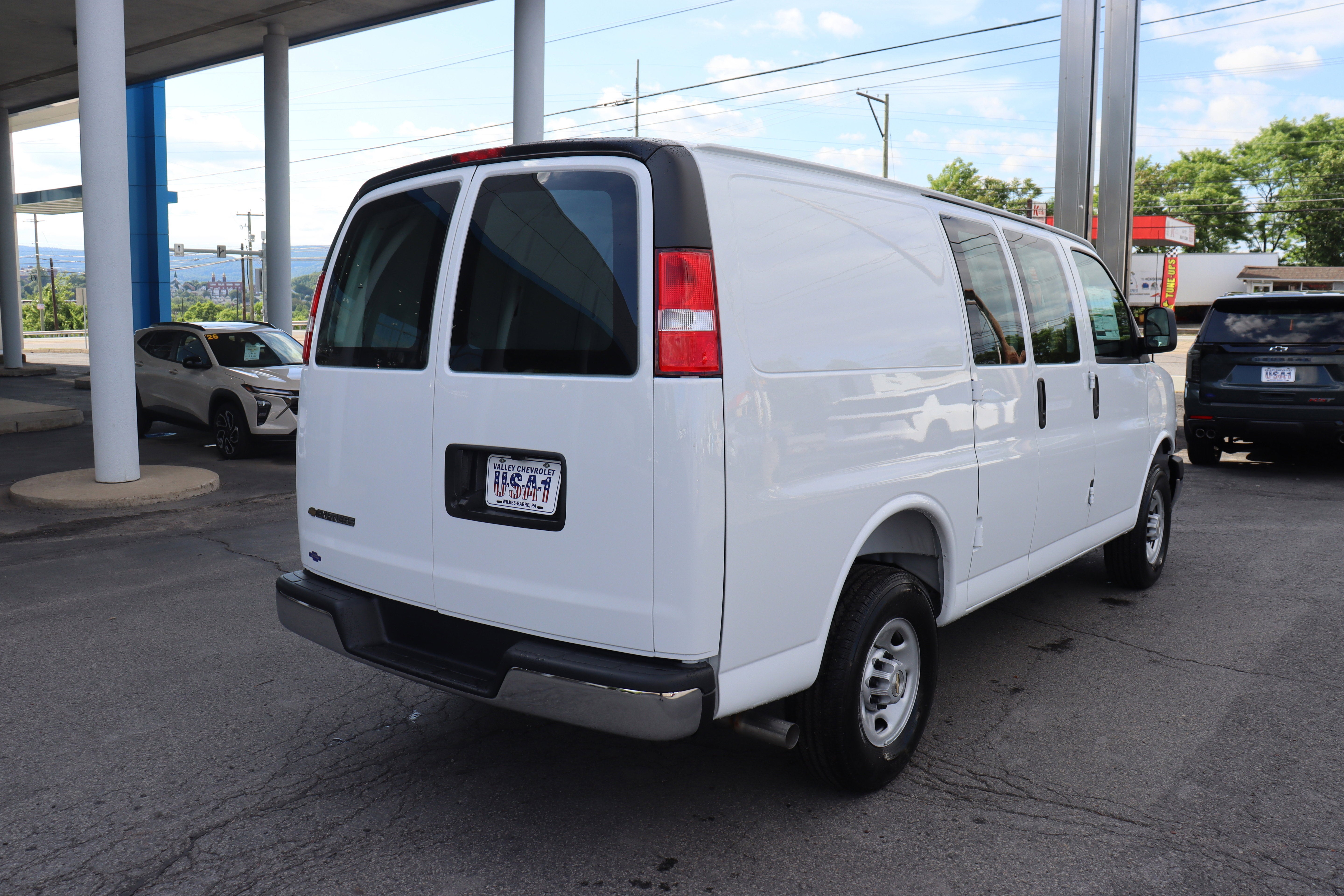 2026 Chevrolet Express Cargo WT