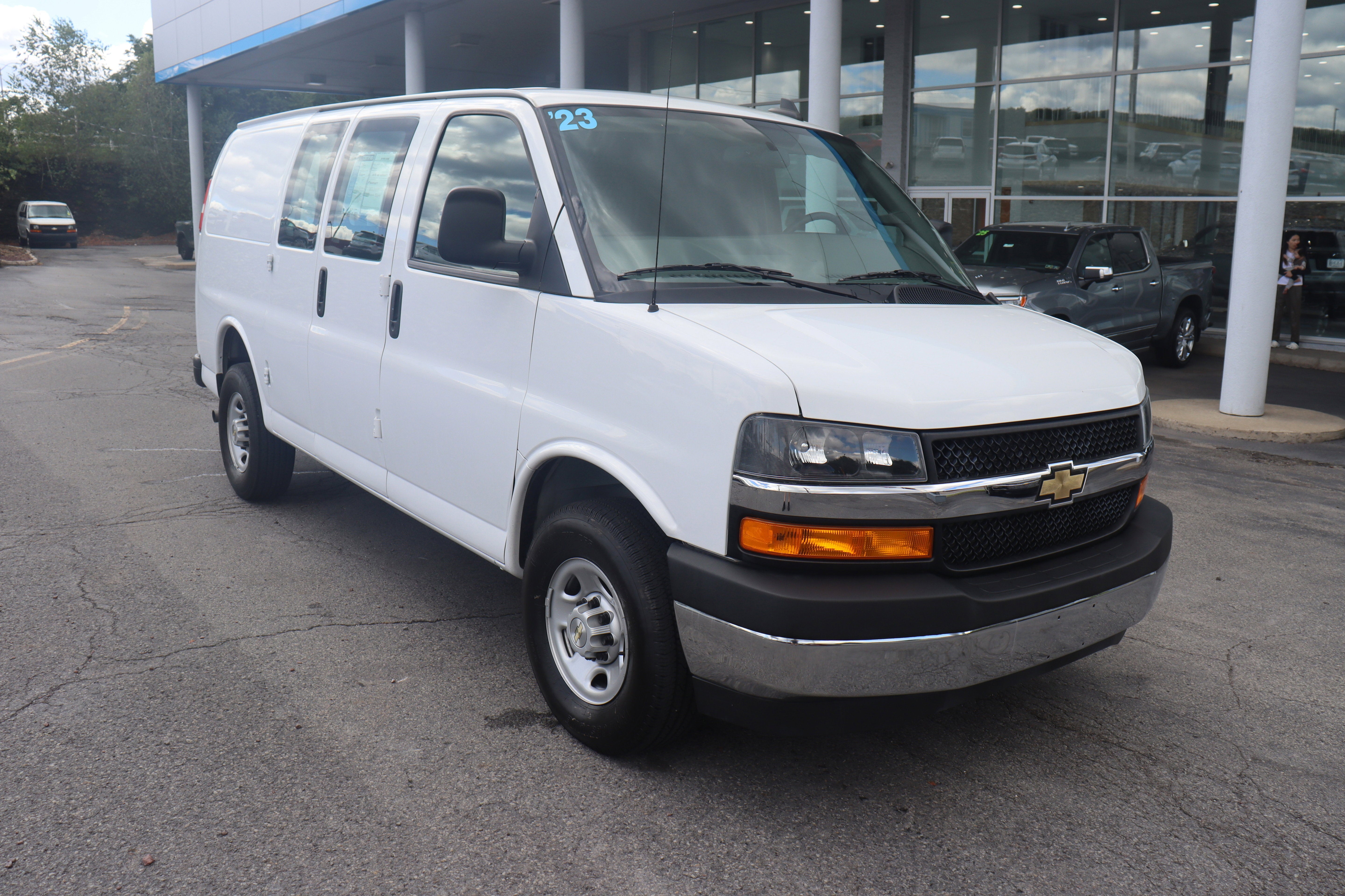 2023 Chevrolet Express Cargo 2500 WT