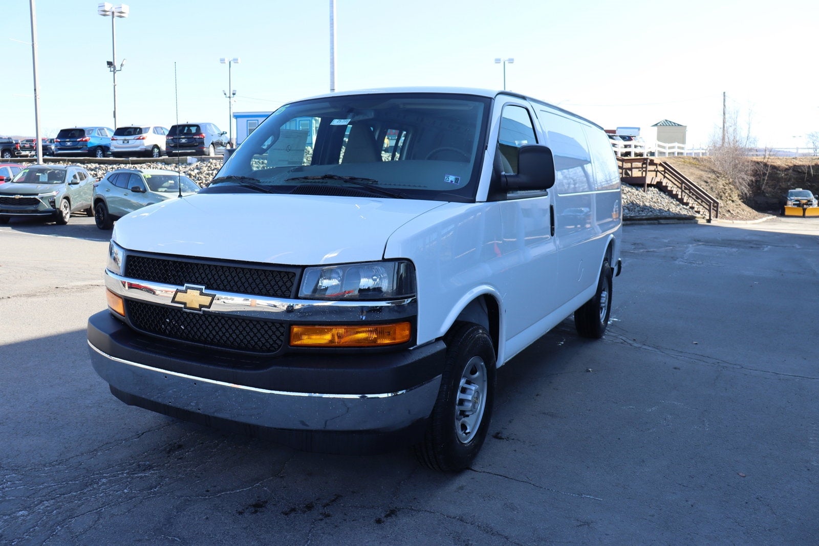 2025 Chevrolet Express Cargo 3500 WT