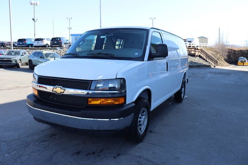 2025 Chevrolet Express Cargo 3500 WT