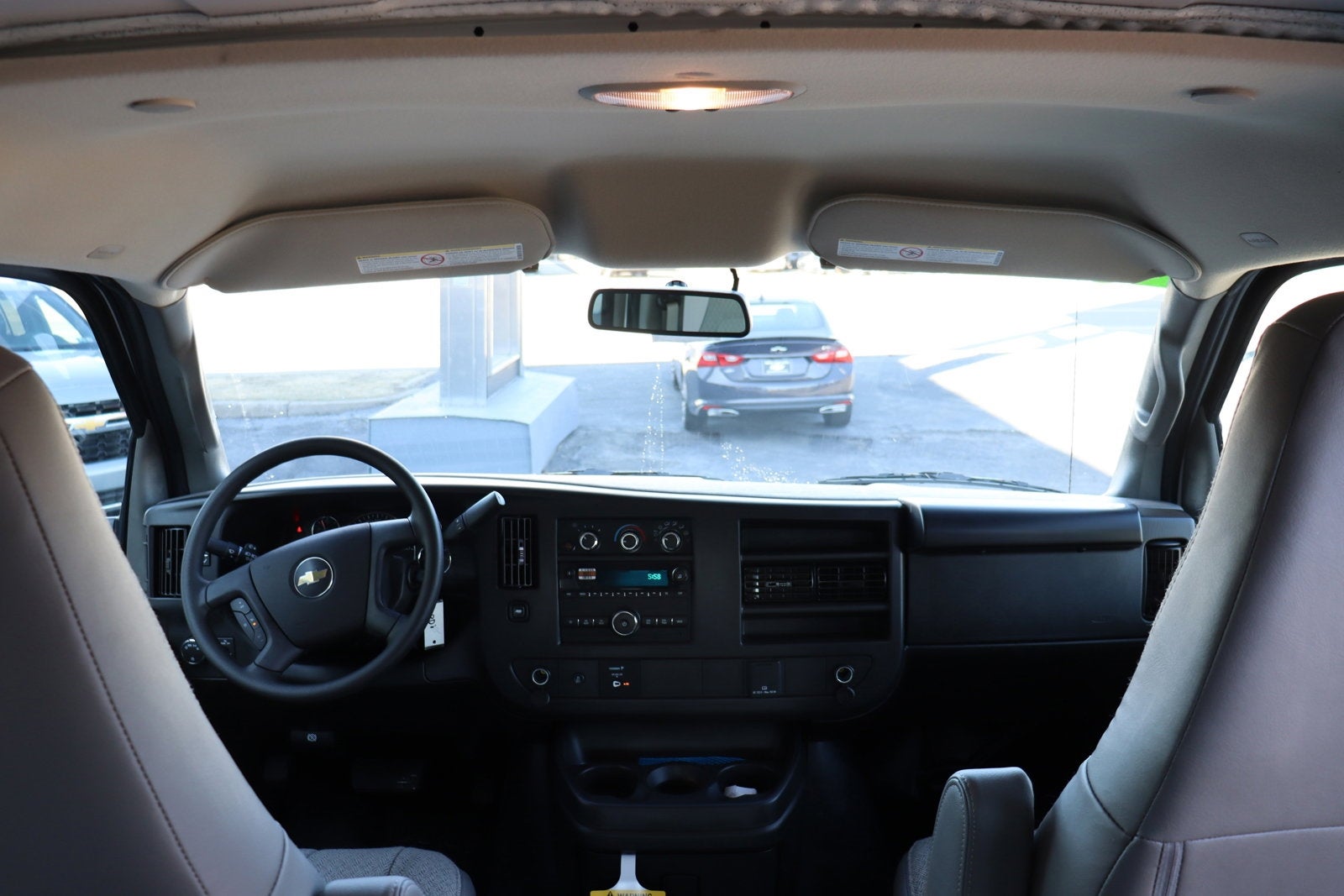 2025 Chevrolet Express Cargo 3500 WT