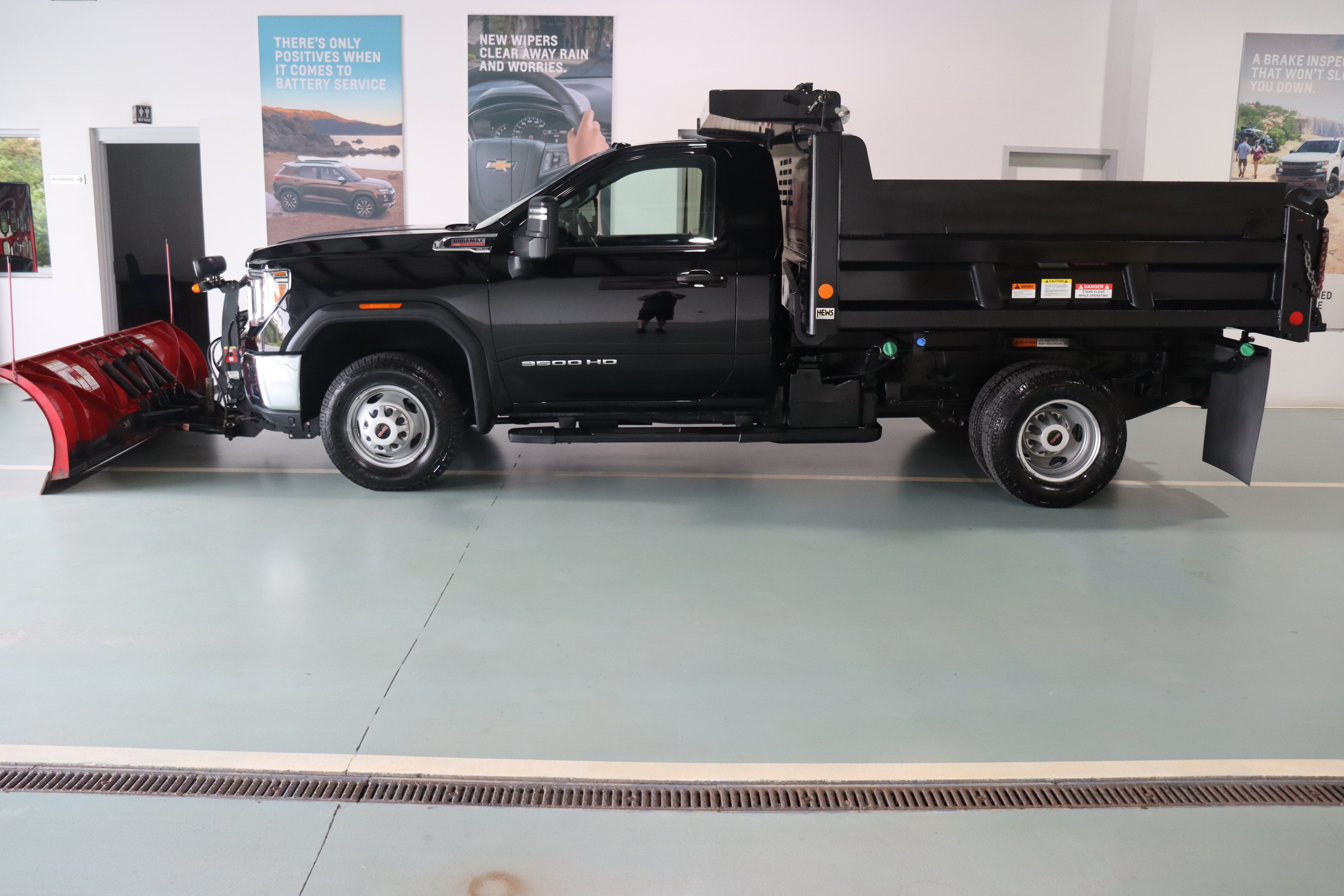 2022 GMC Sierra 3500 HD Chassis Cab Pro