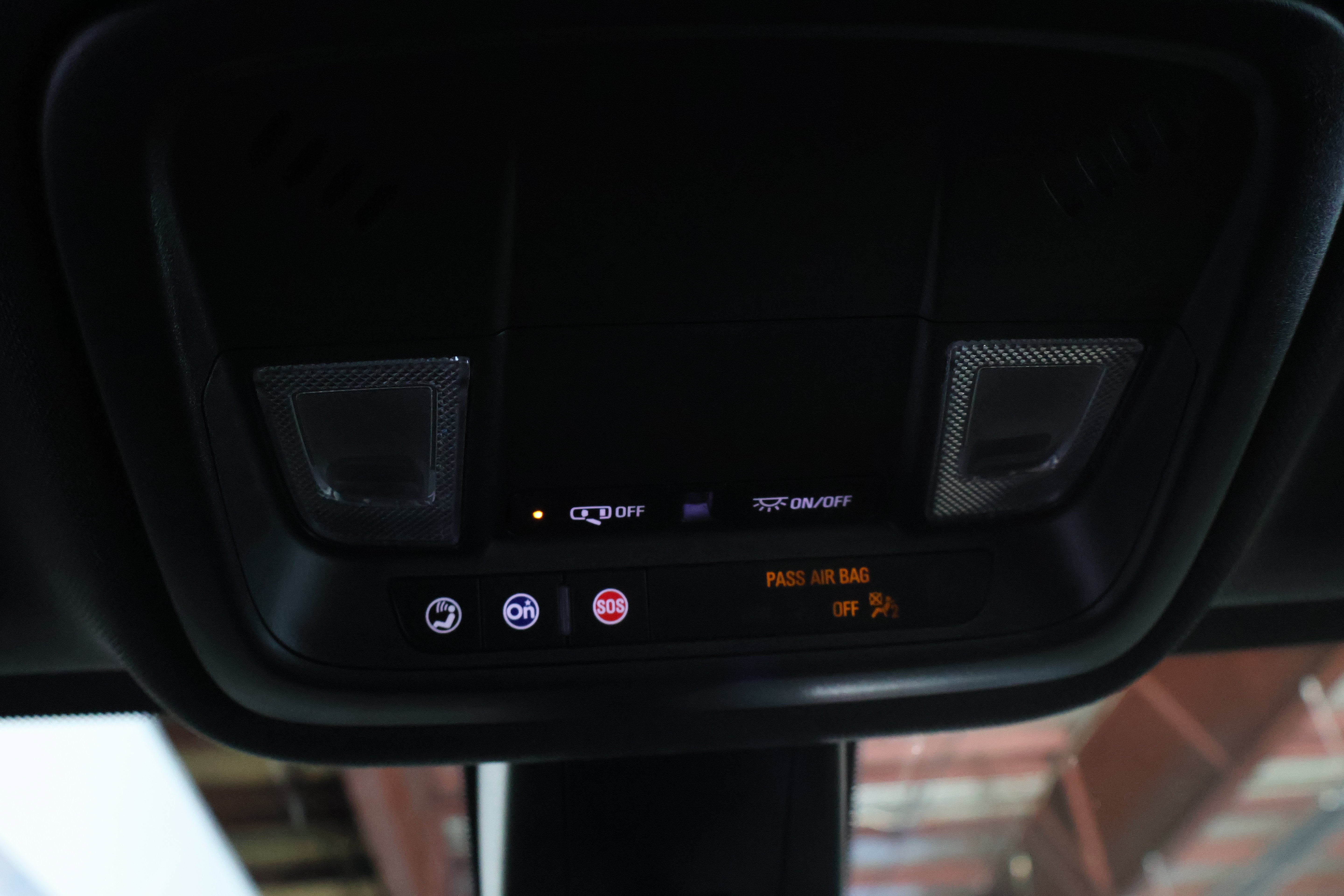 2022 Chevrolet Traverse LS - Photo 21
