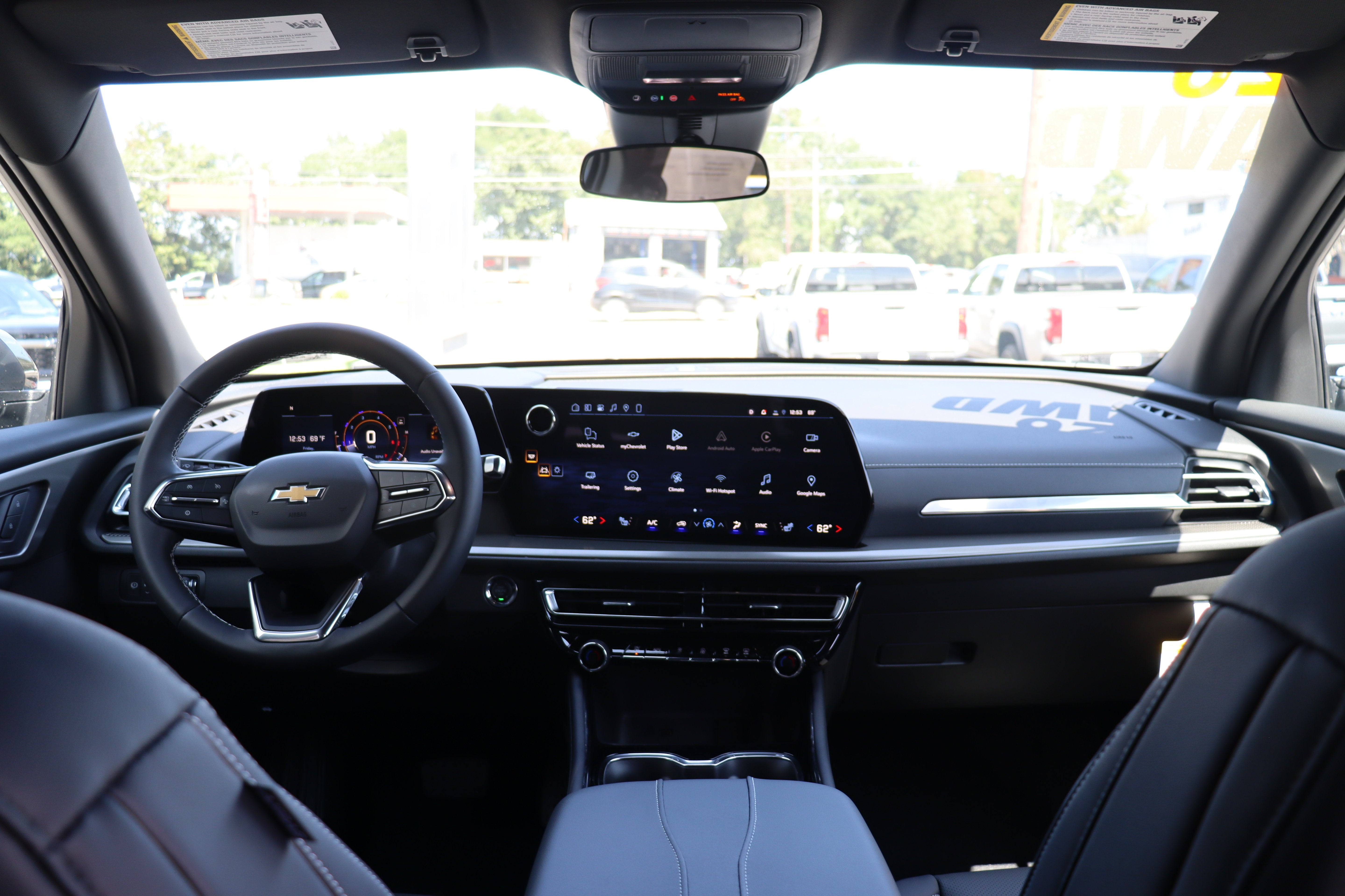 2027 Chevrolet Traverse LT - Photo 18