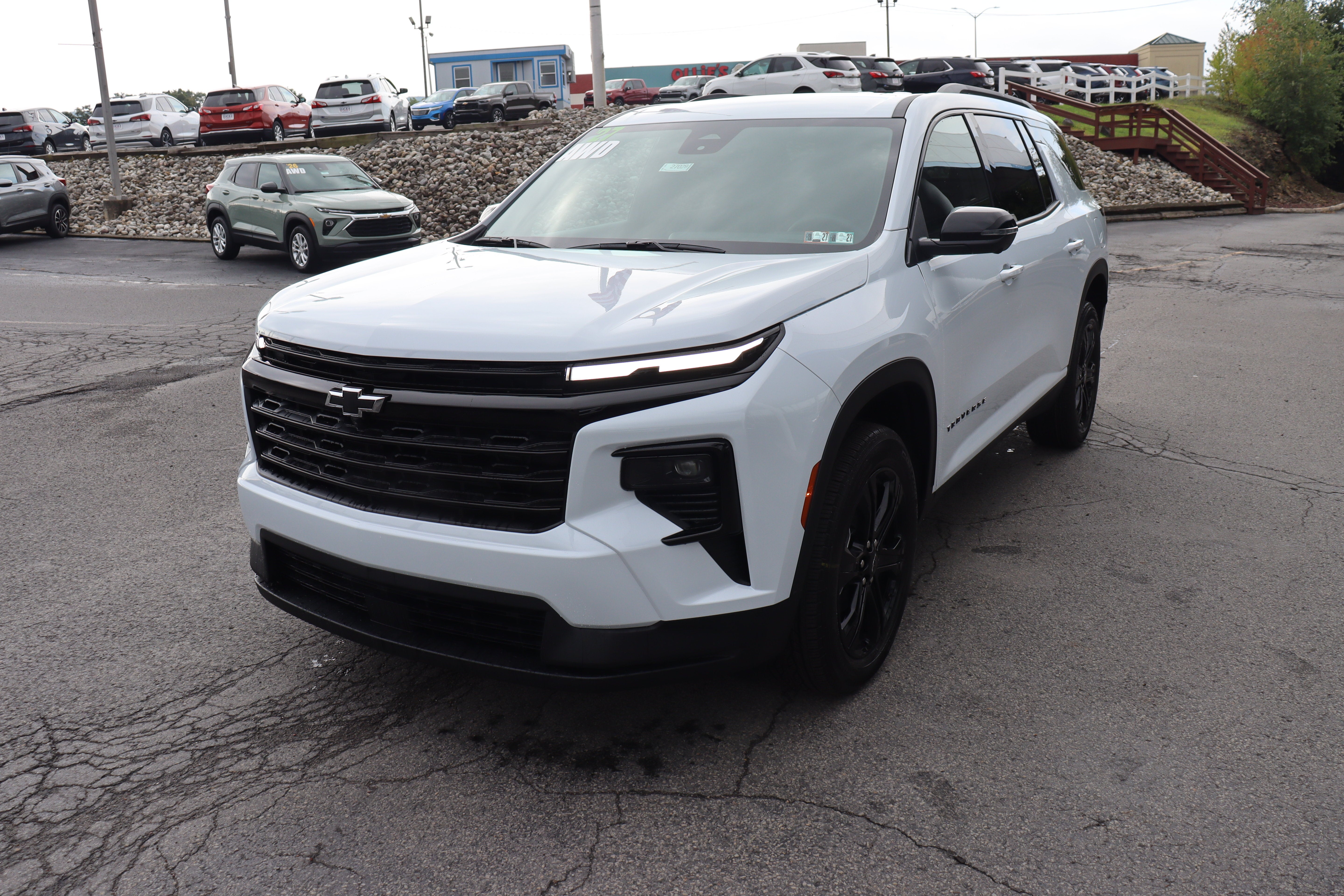 2027 Chevrolet Traverse LT
