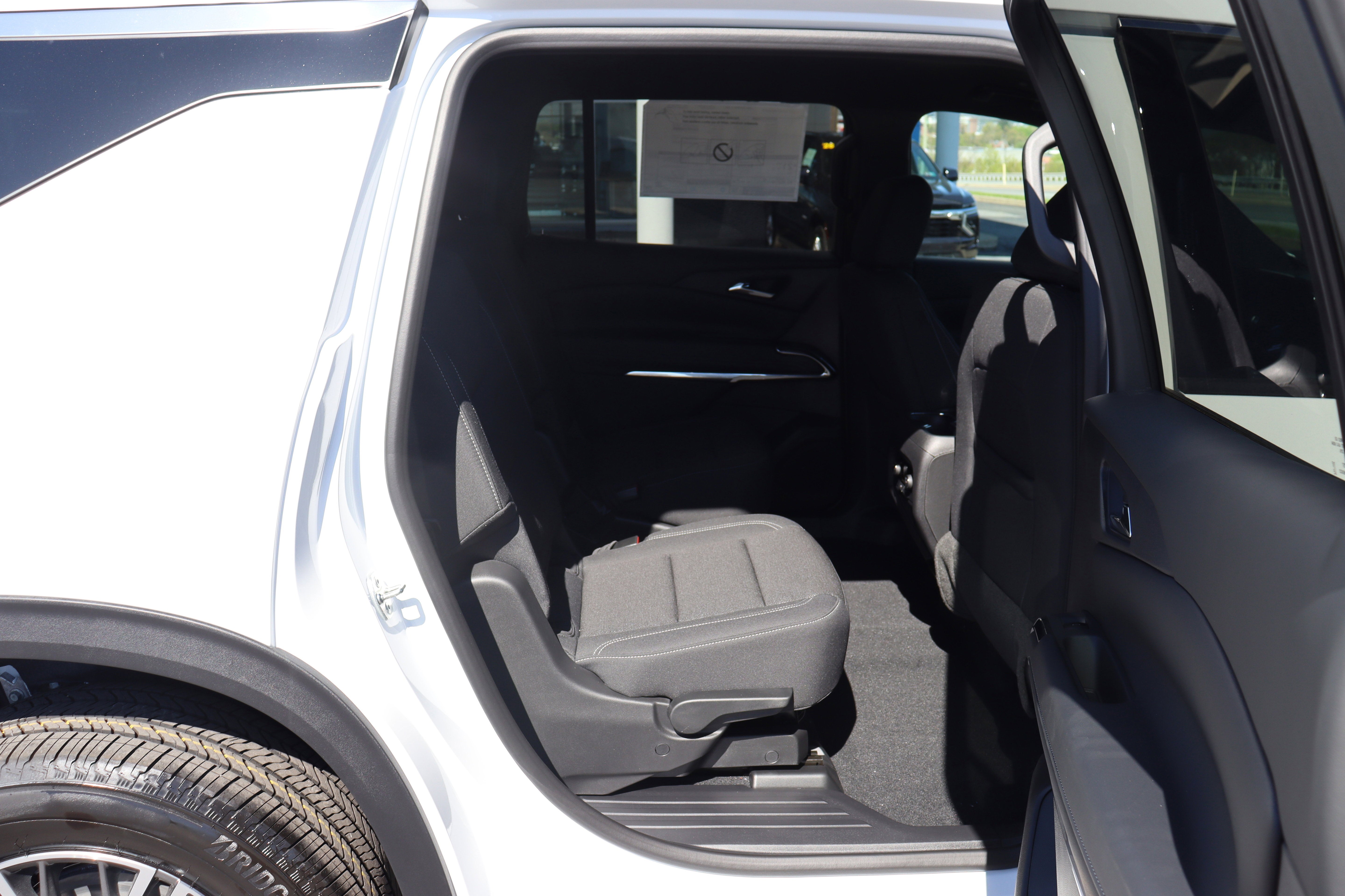 2026 Chevrolet Traverse LT - Photo 14