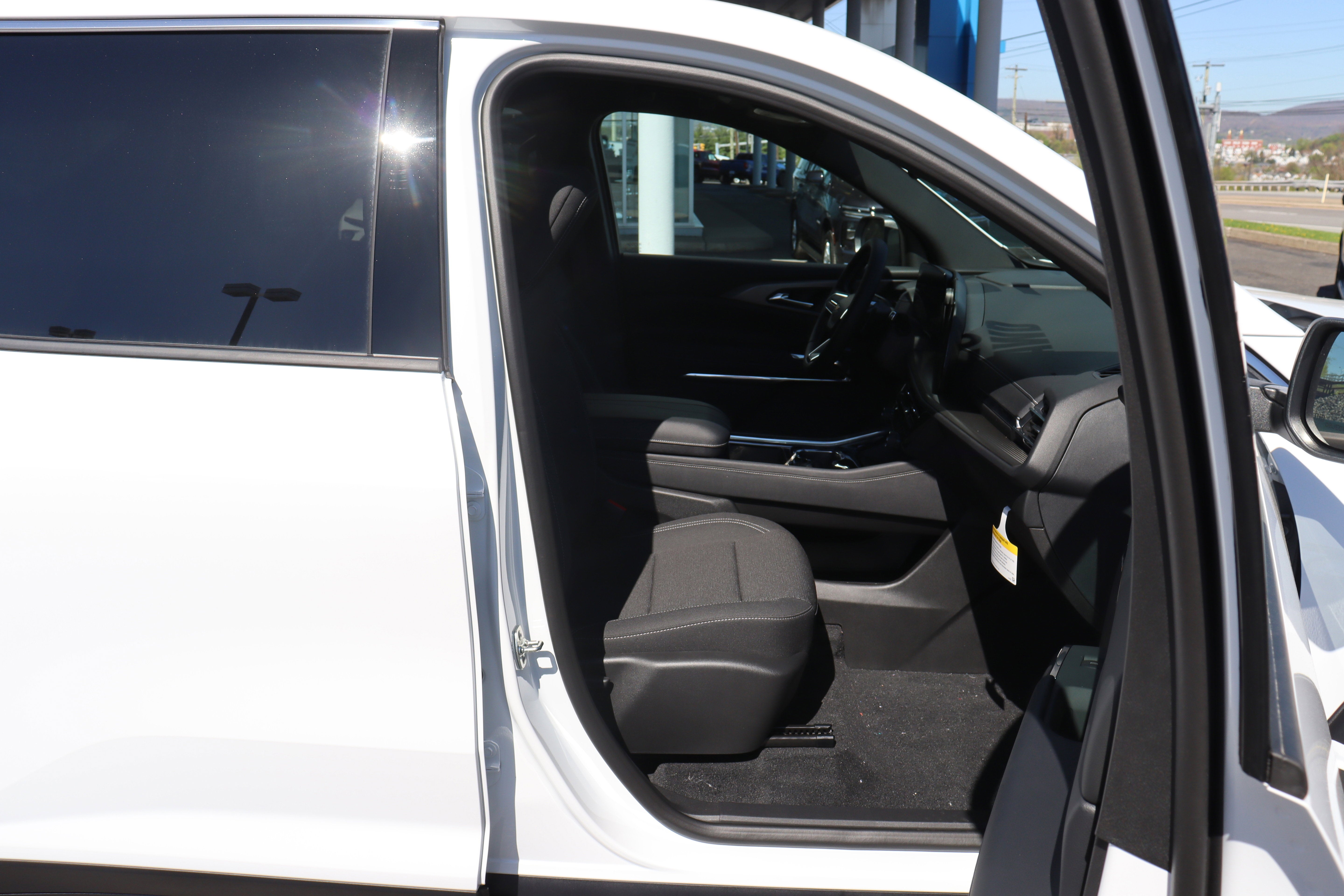2026 Chevrolet Traverse LT - Photo 16