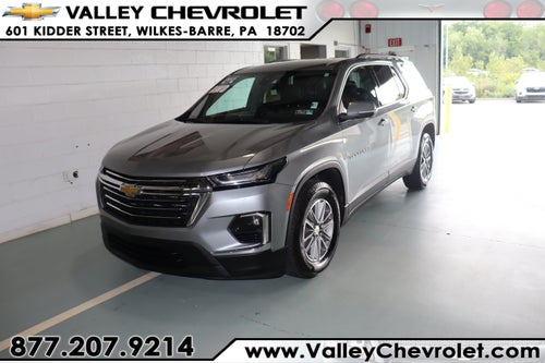 2023 Chevrolet Traverse LT Leather