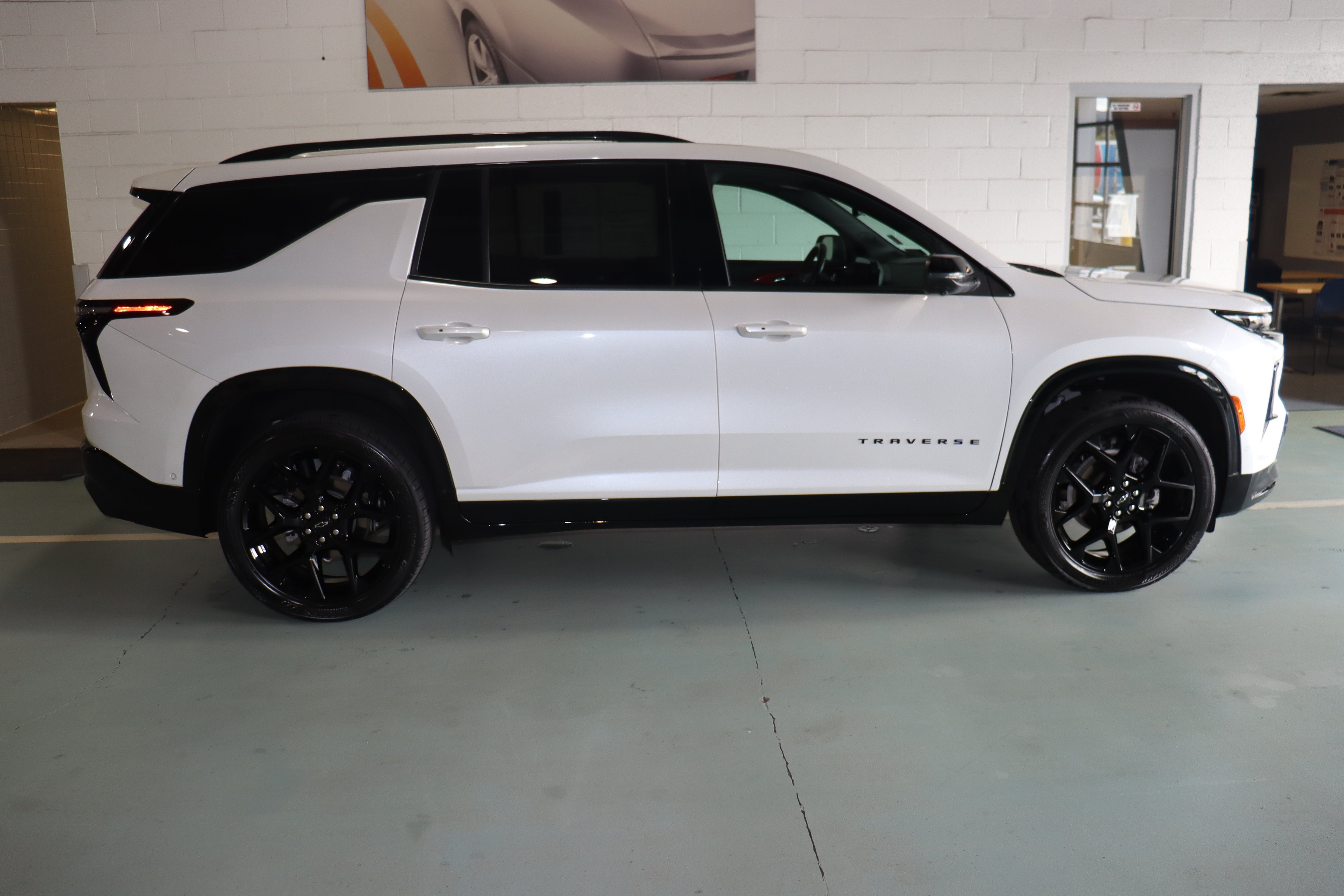 2024 Chevrolet Traverse RS