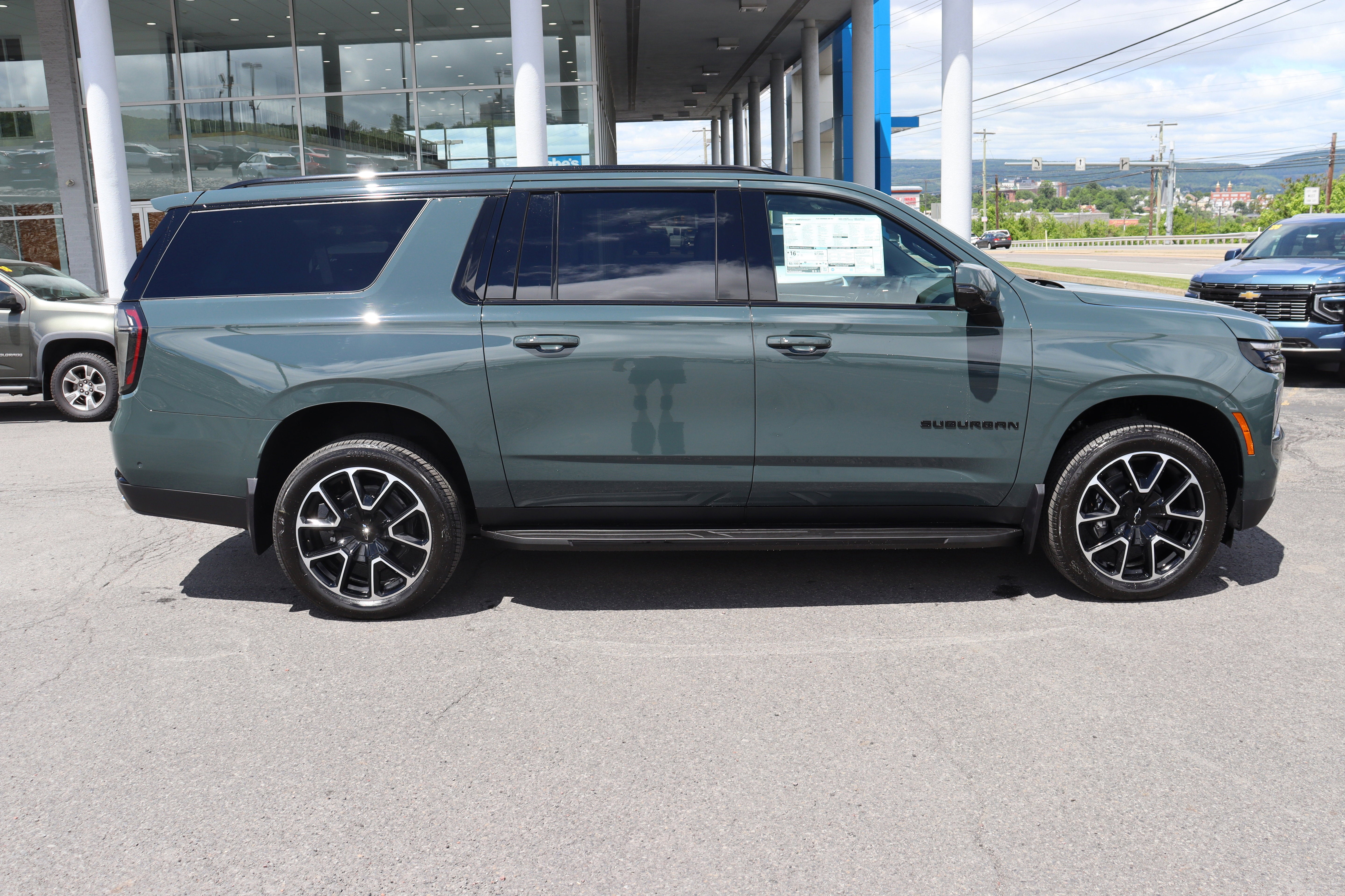 2026 Chevrolet Suburban RST