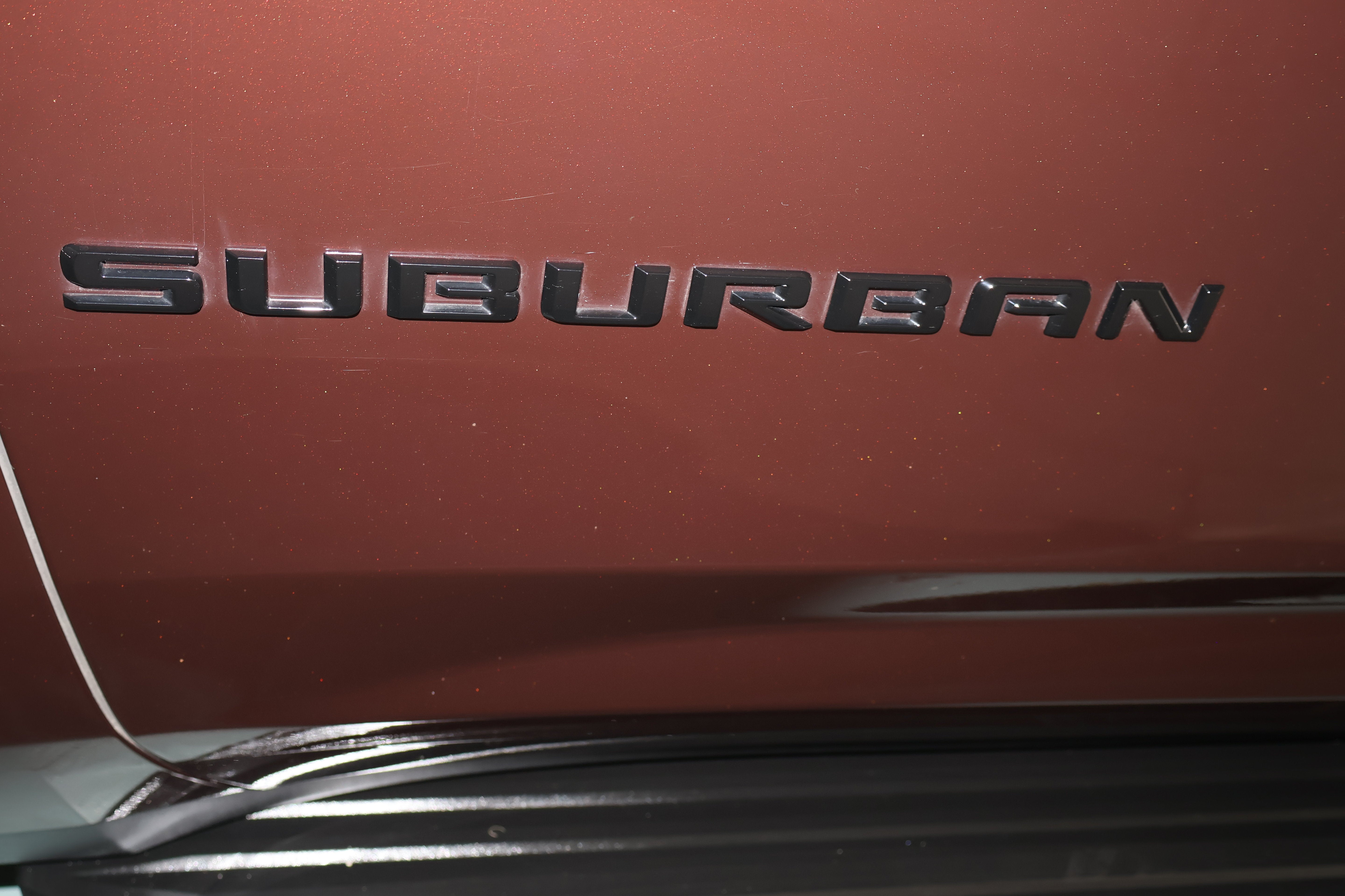 2022 Chevrolet Suburban LS