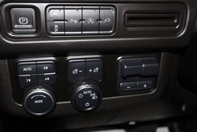 2022 Chevrolet Suburban LS