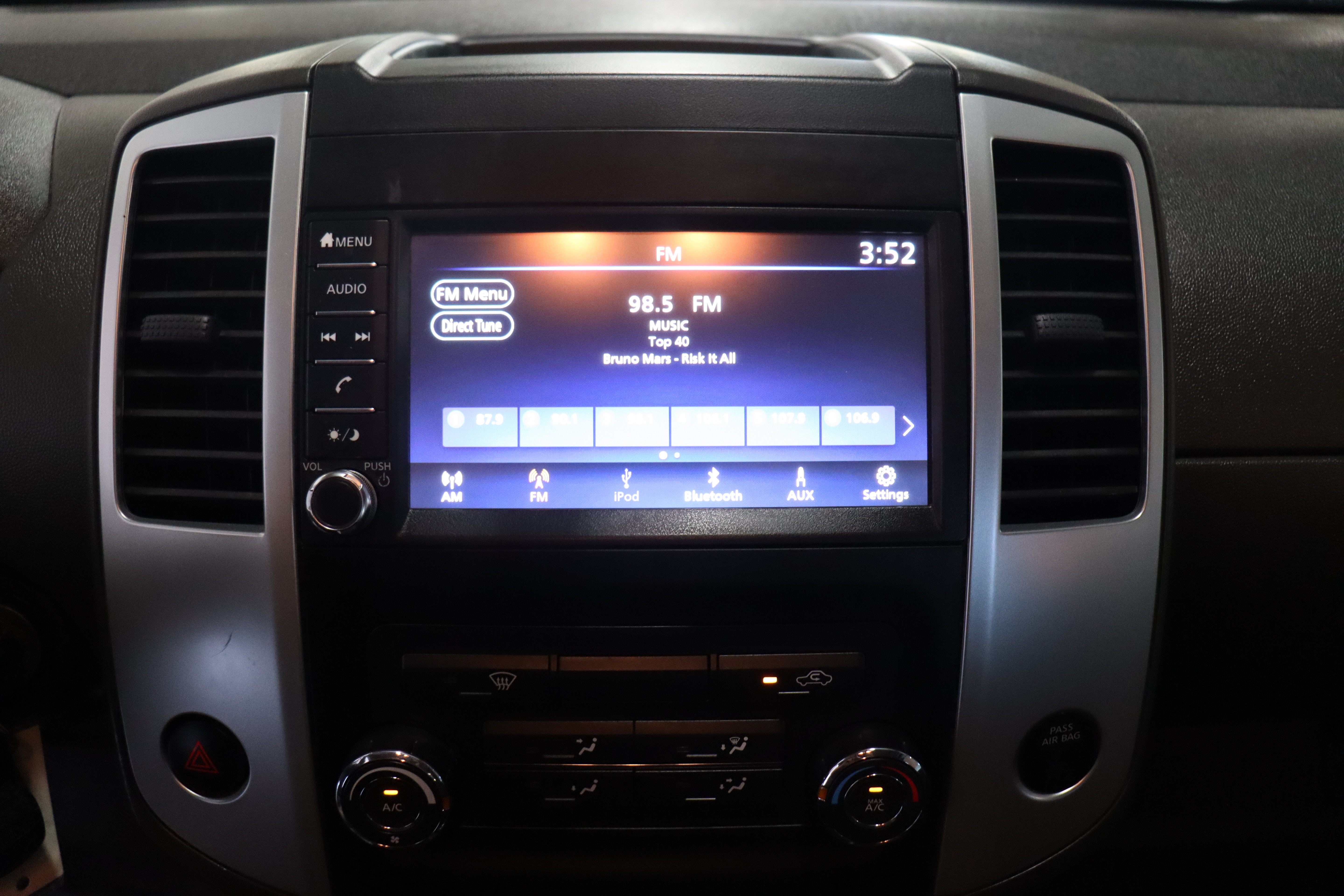 2019 Nissan Frontier SV