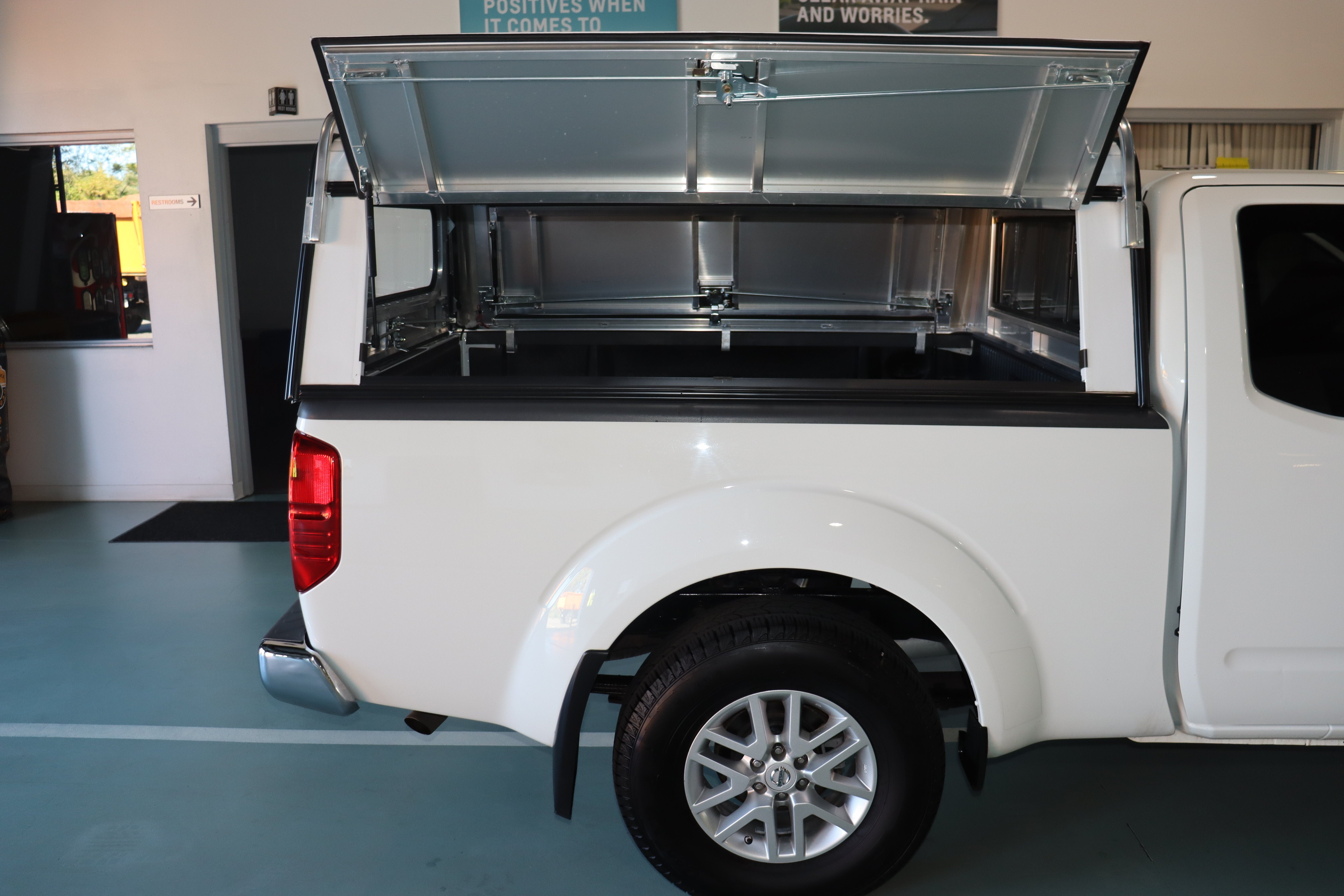 2019 Nissan Frontier SV - Photo 28