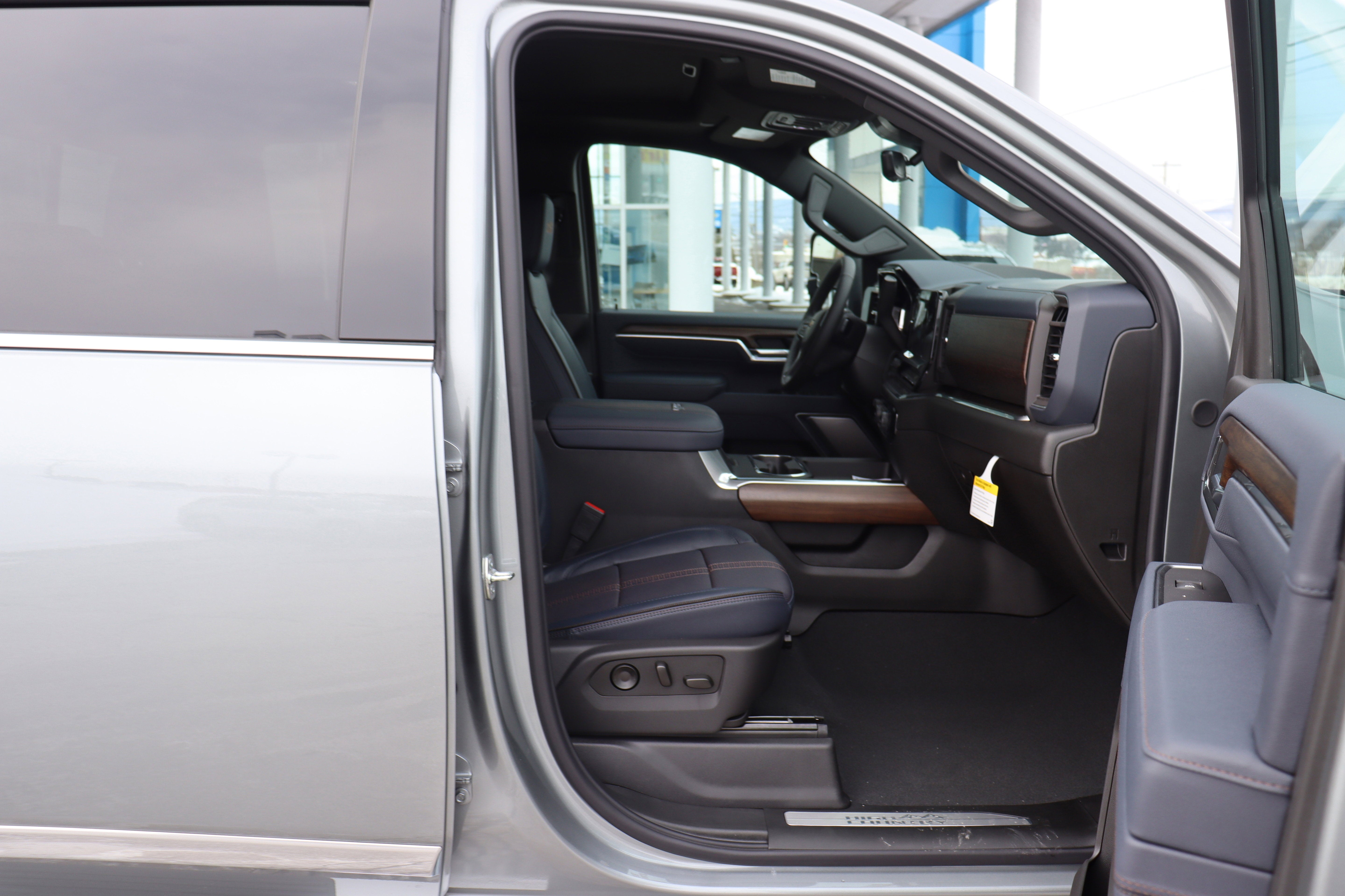 2026 Chevrolet Silverado 3500 HD High Country