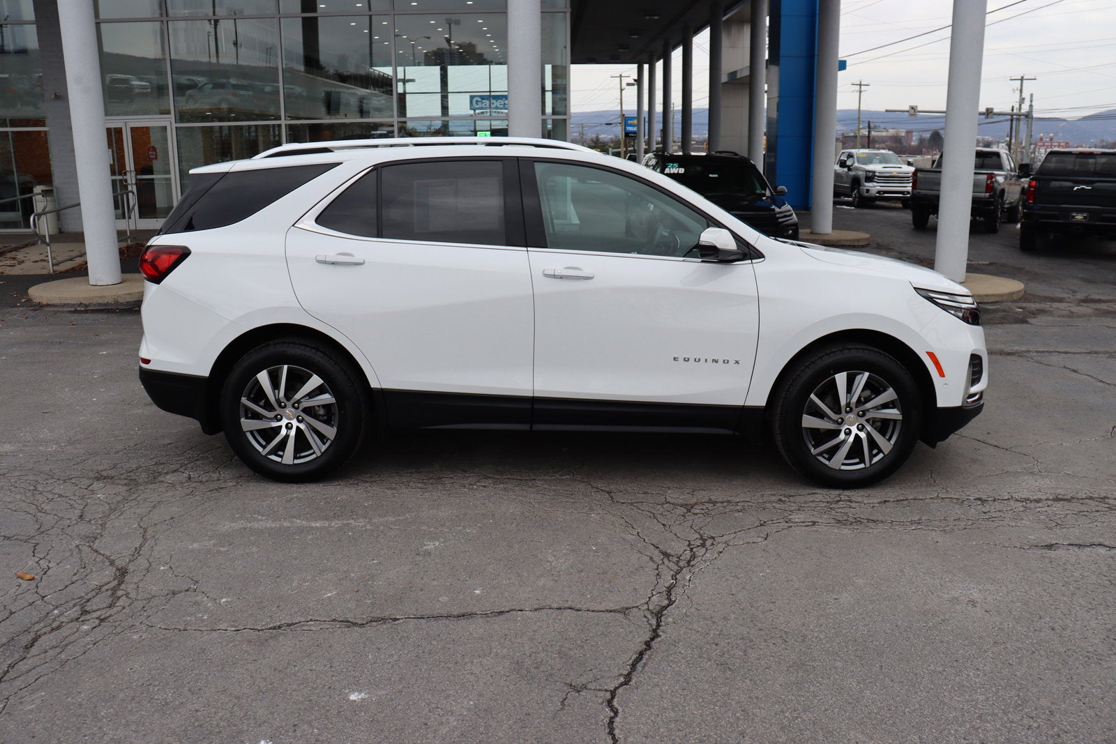 2022 Chevrolet Equinox Premier