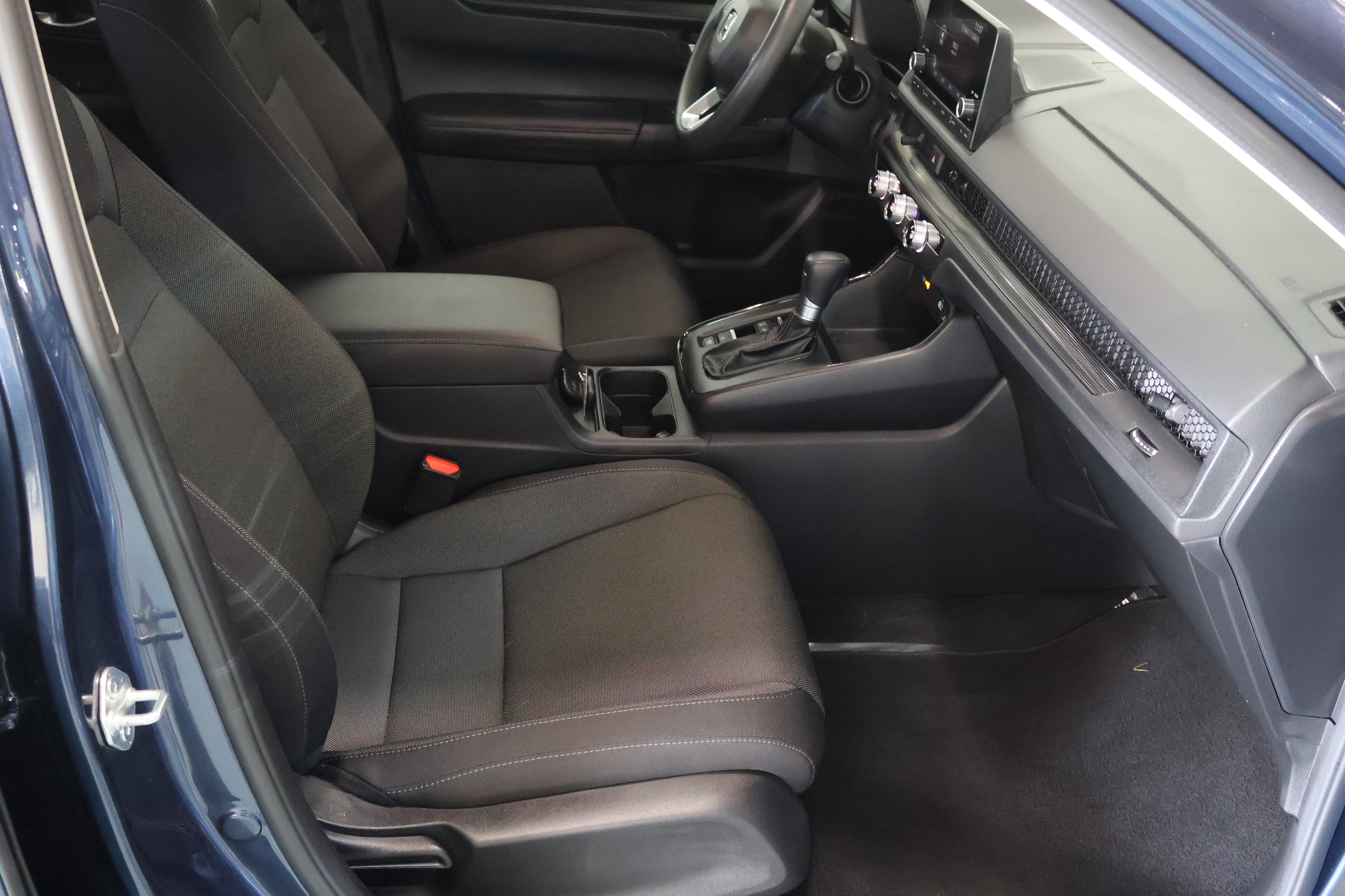 2025 Honda CR-V LX AWD