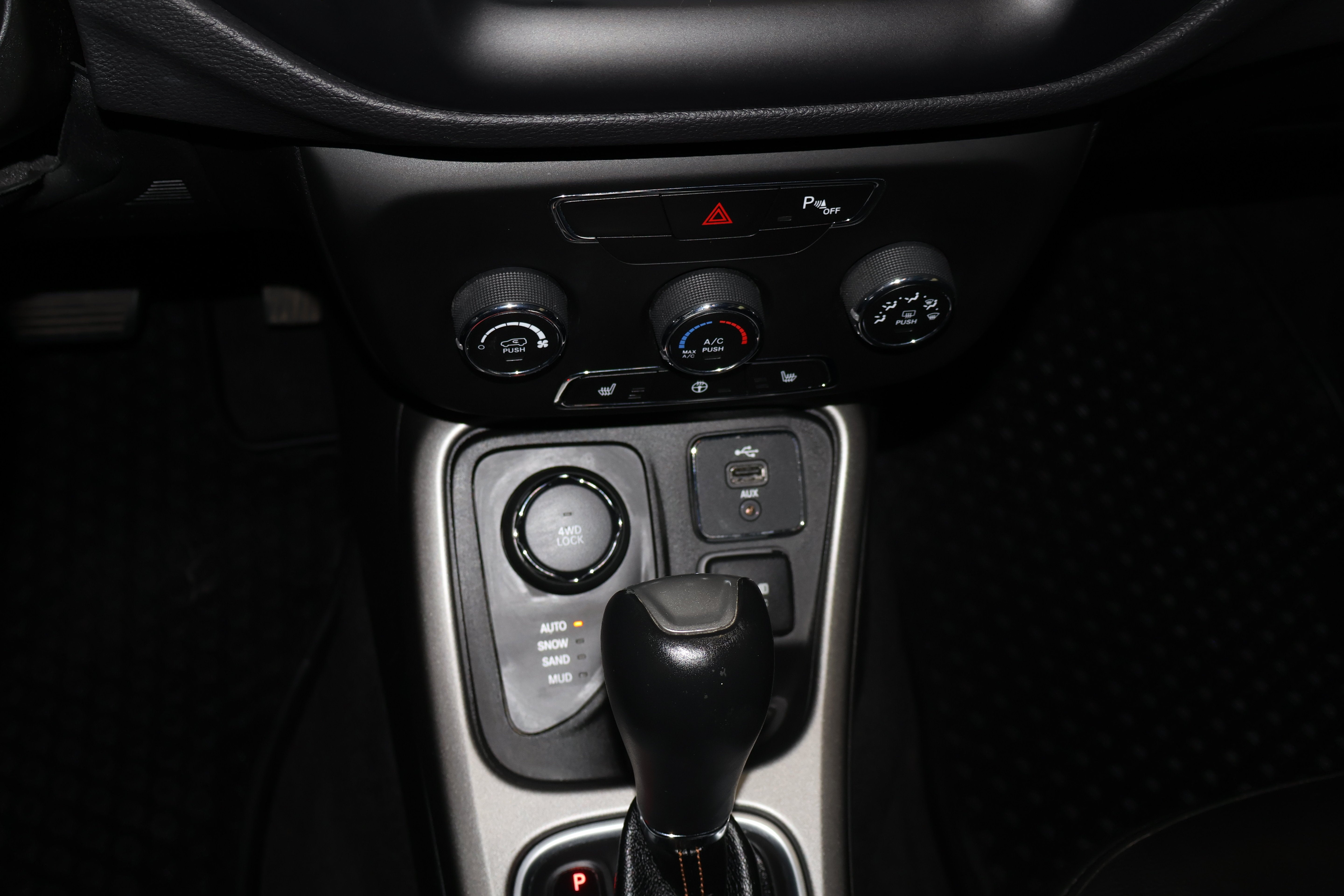 2018 Jeep Compass Latitude - Photo 17