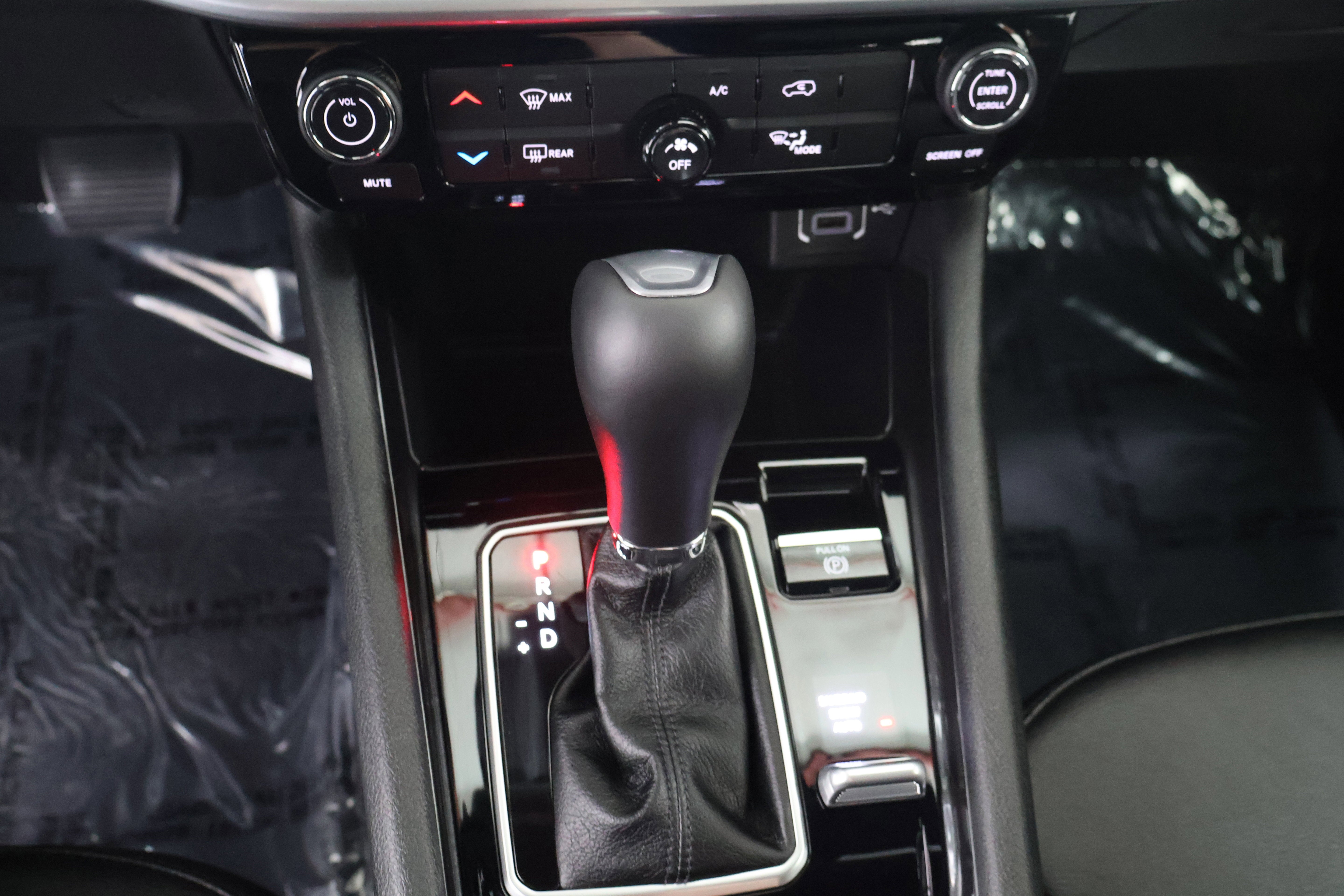 2024 Jeep Compass Latitude Lux FWD