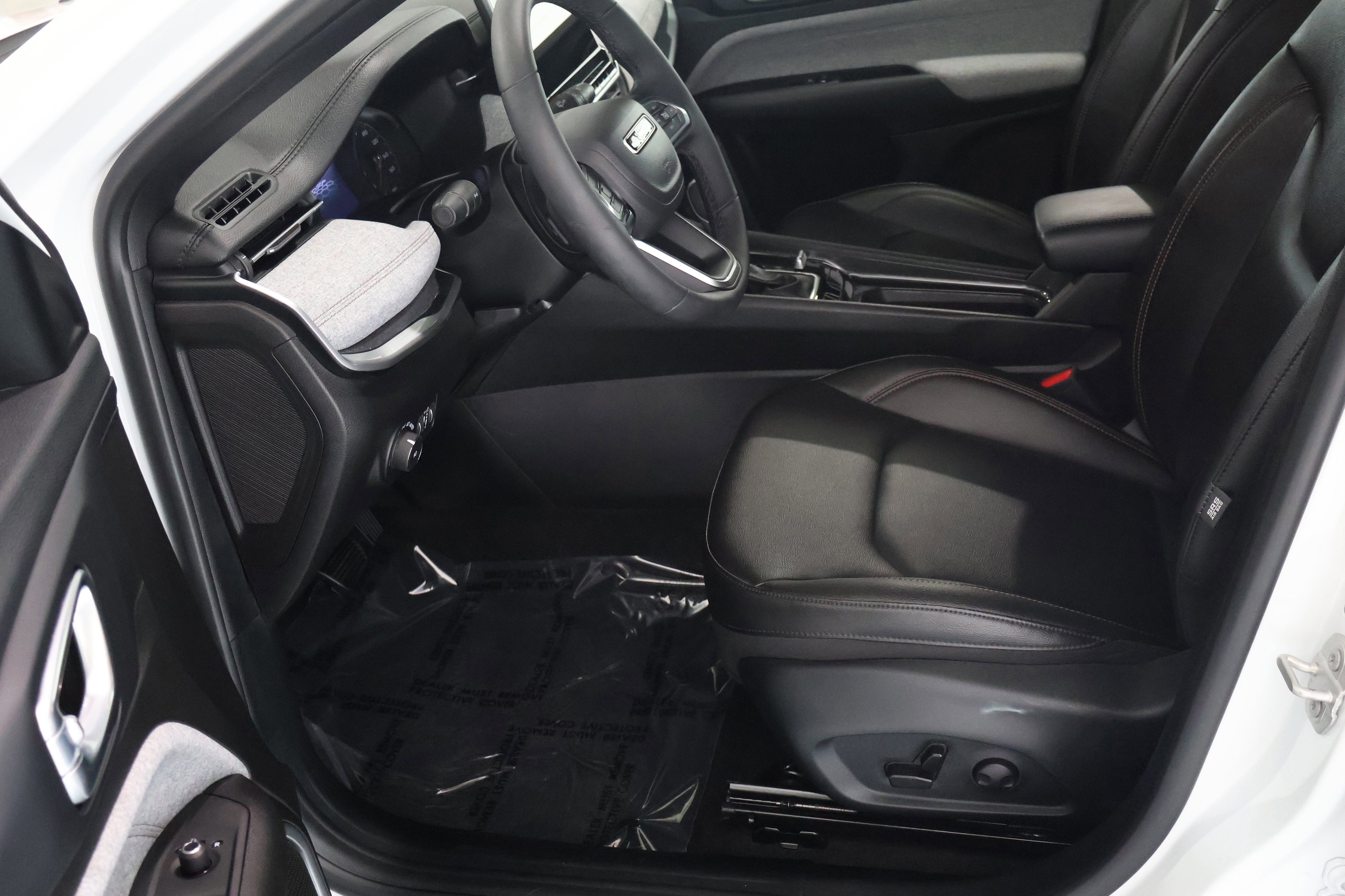 2024 Jeep Compass Latitude Lux FWD