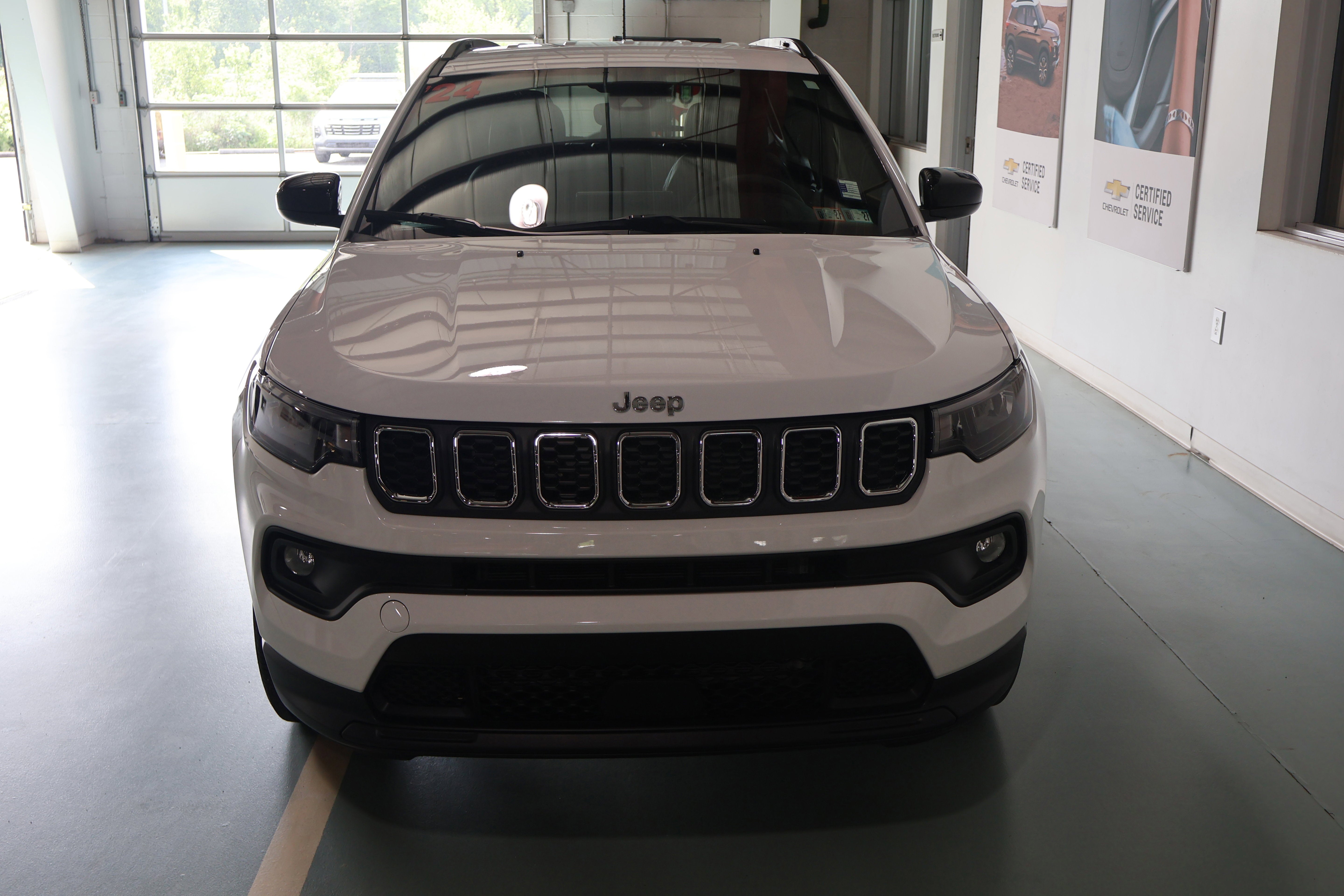 2024 Jeep Compass Latitude Lux FWD