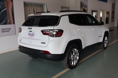 2024 Jeep Compass Latitude Lux FWD
