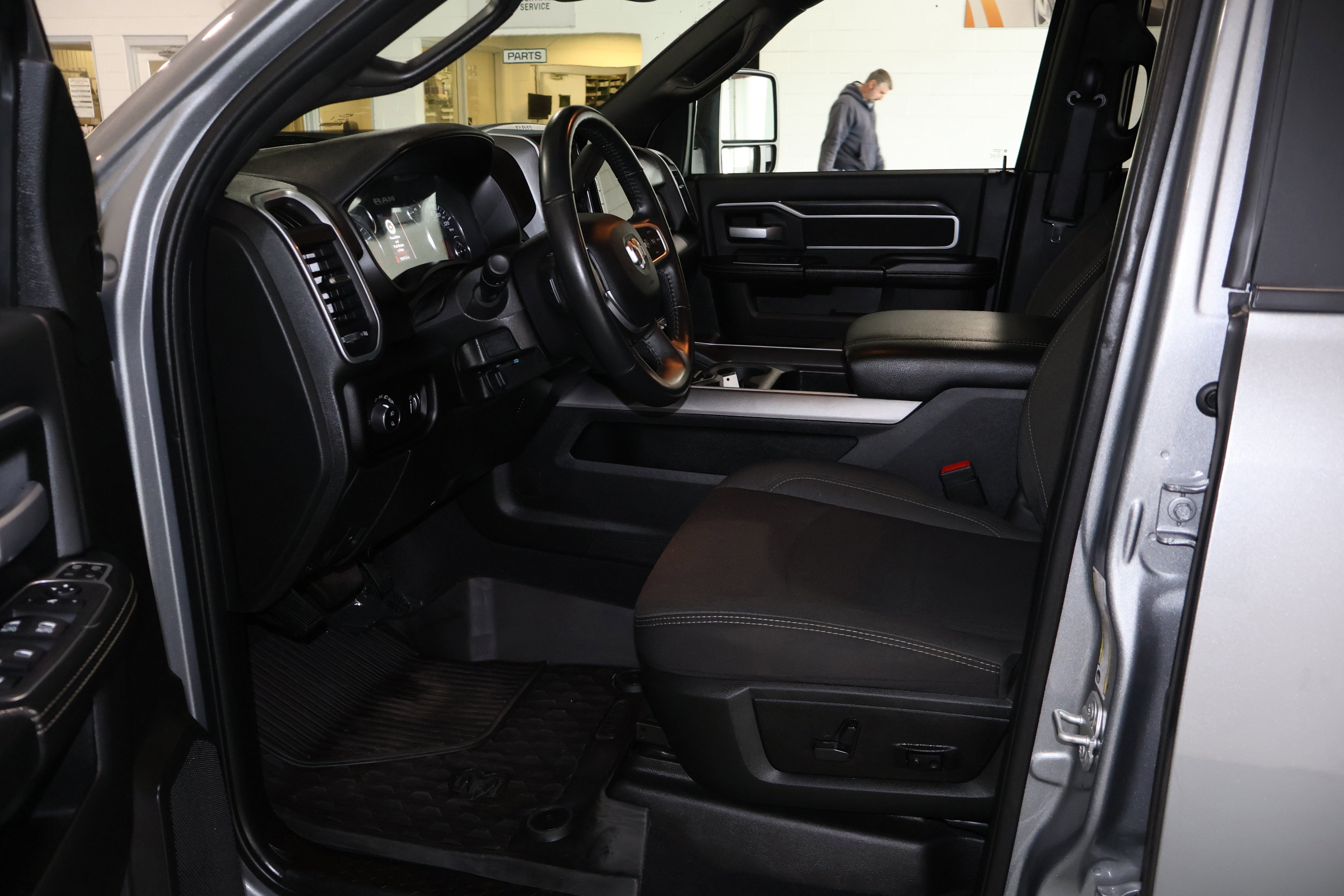 2024 RAM 3500 Big Horn