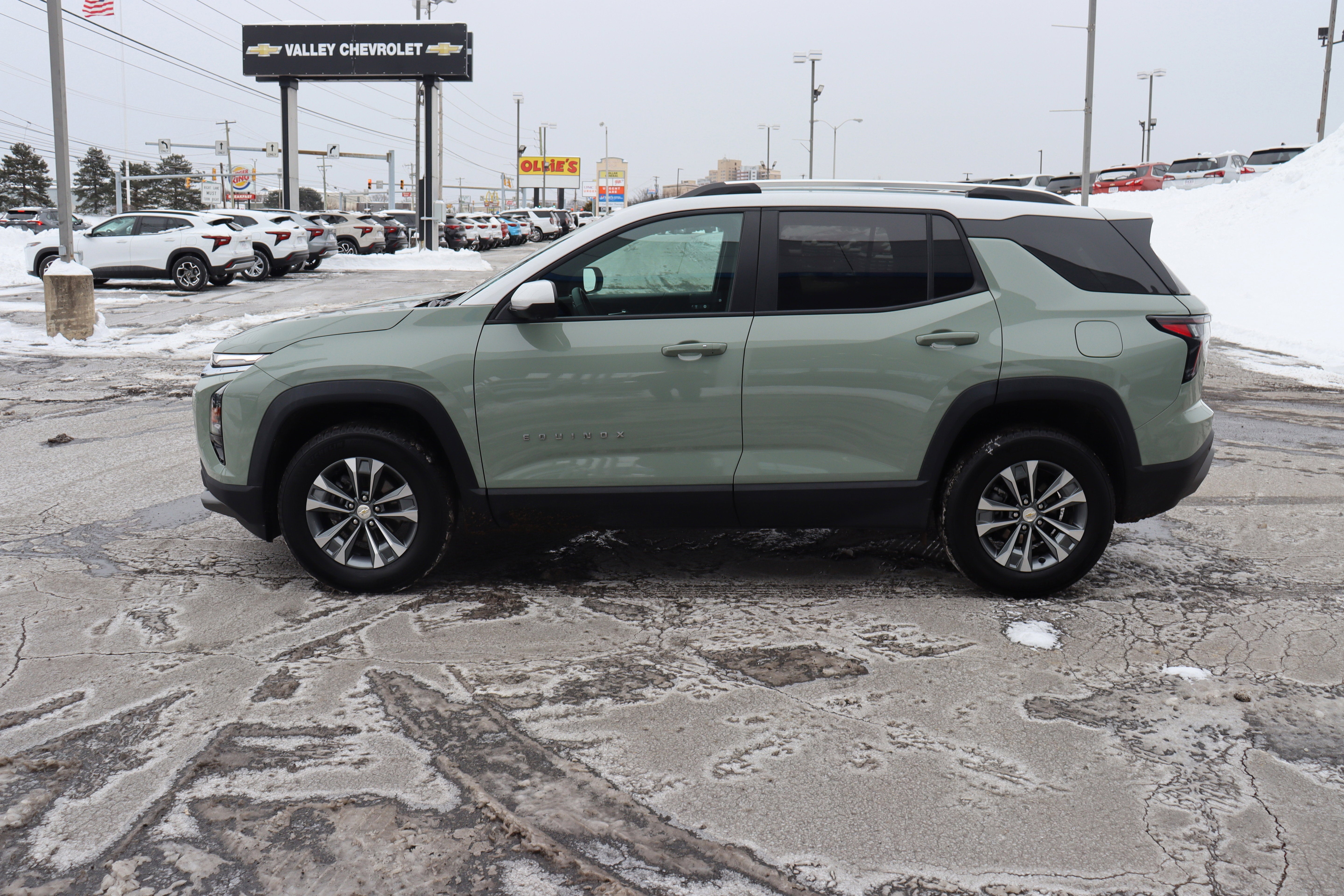 2025 Chevrolet Equinox LT