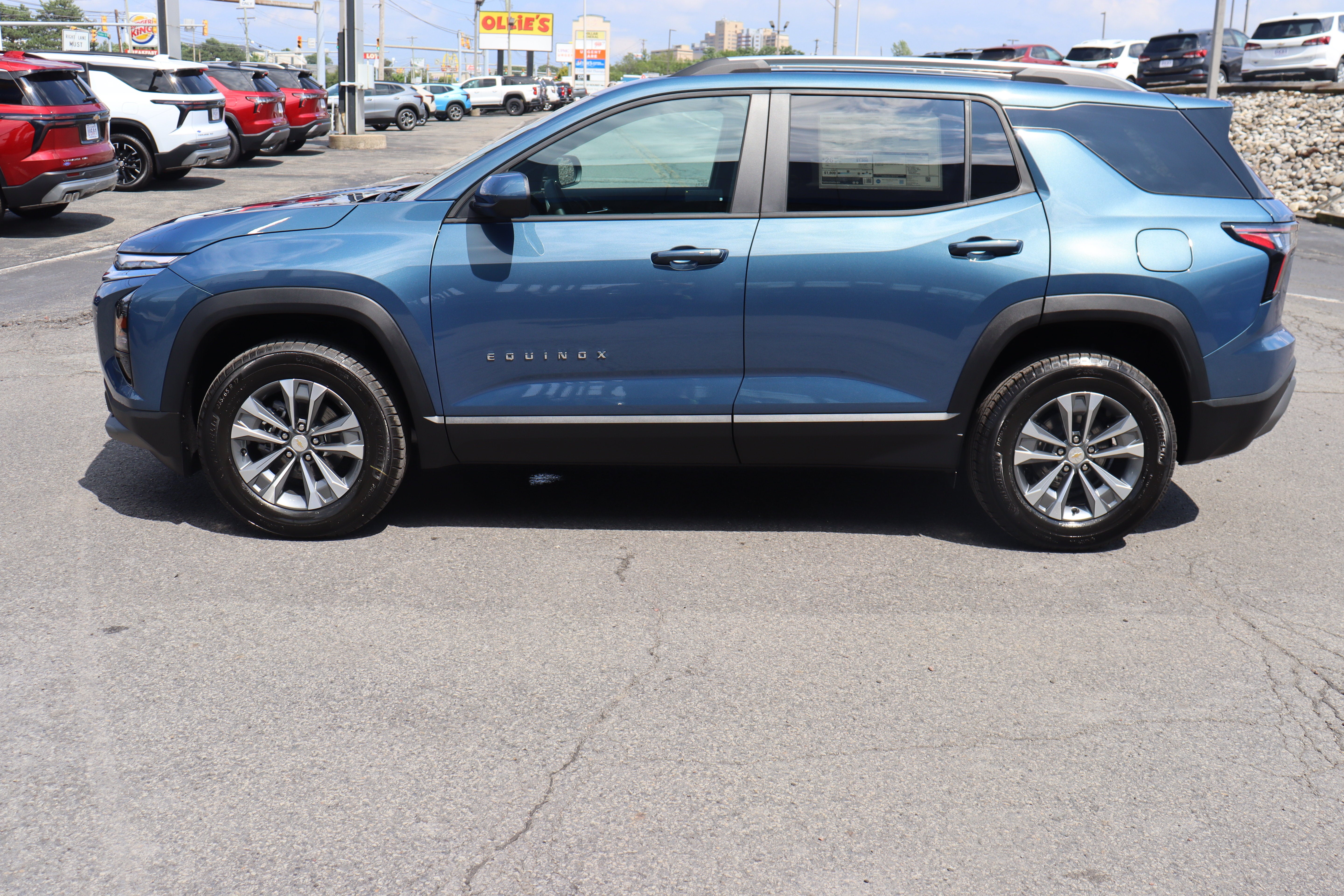 2027 Chevrolet Equinox LT