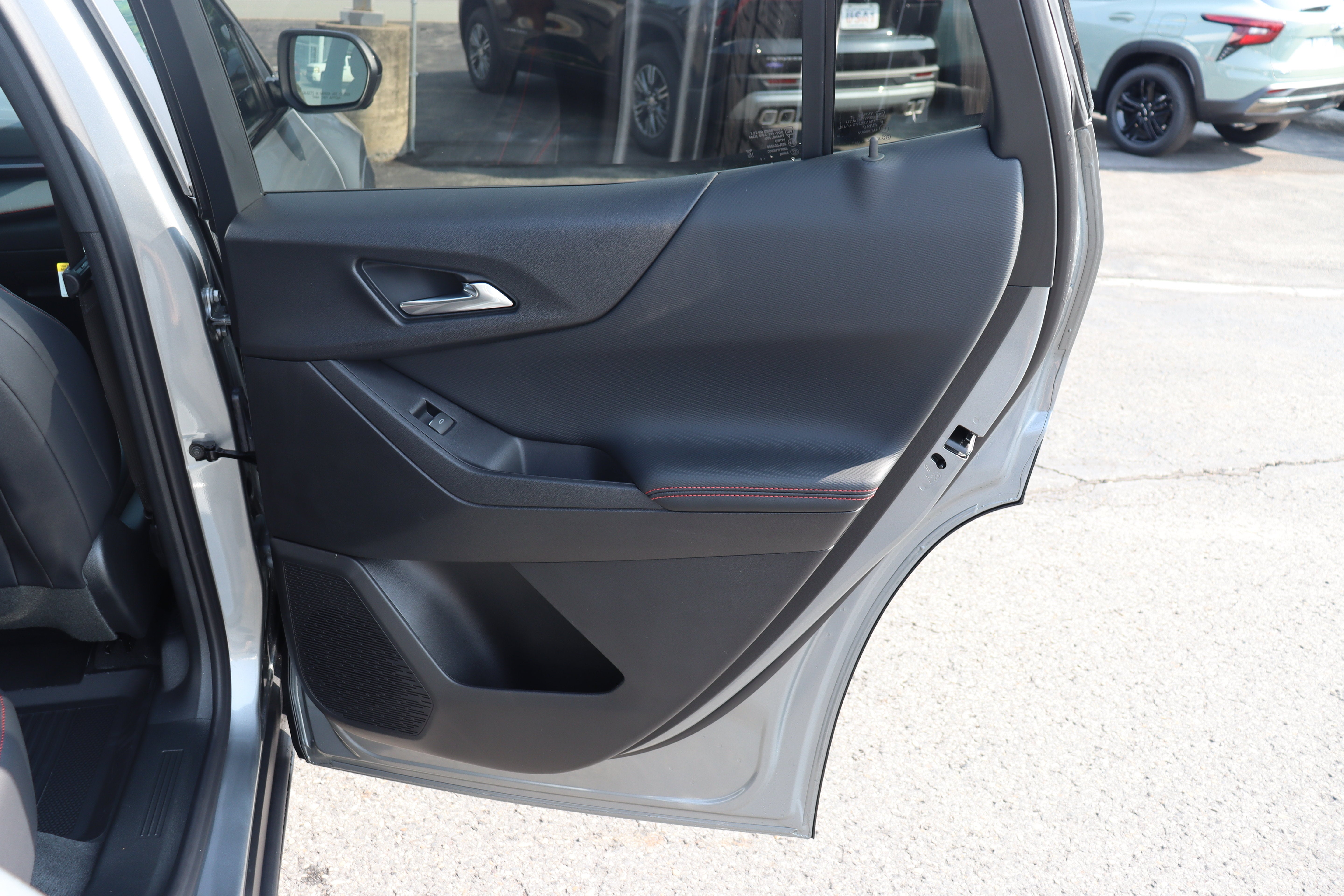 2027 Chevrolet Equinox RS - Photo 14