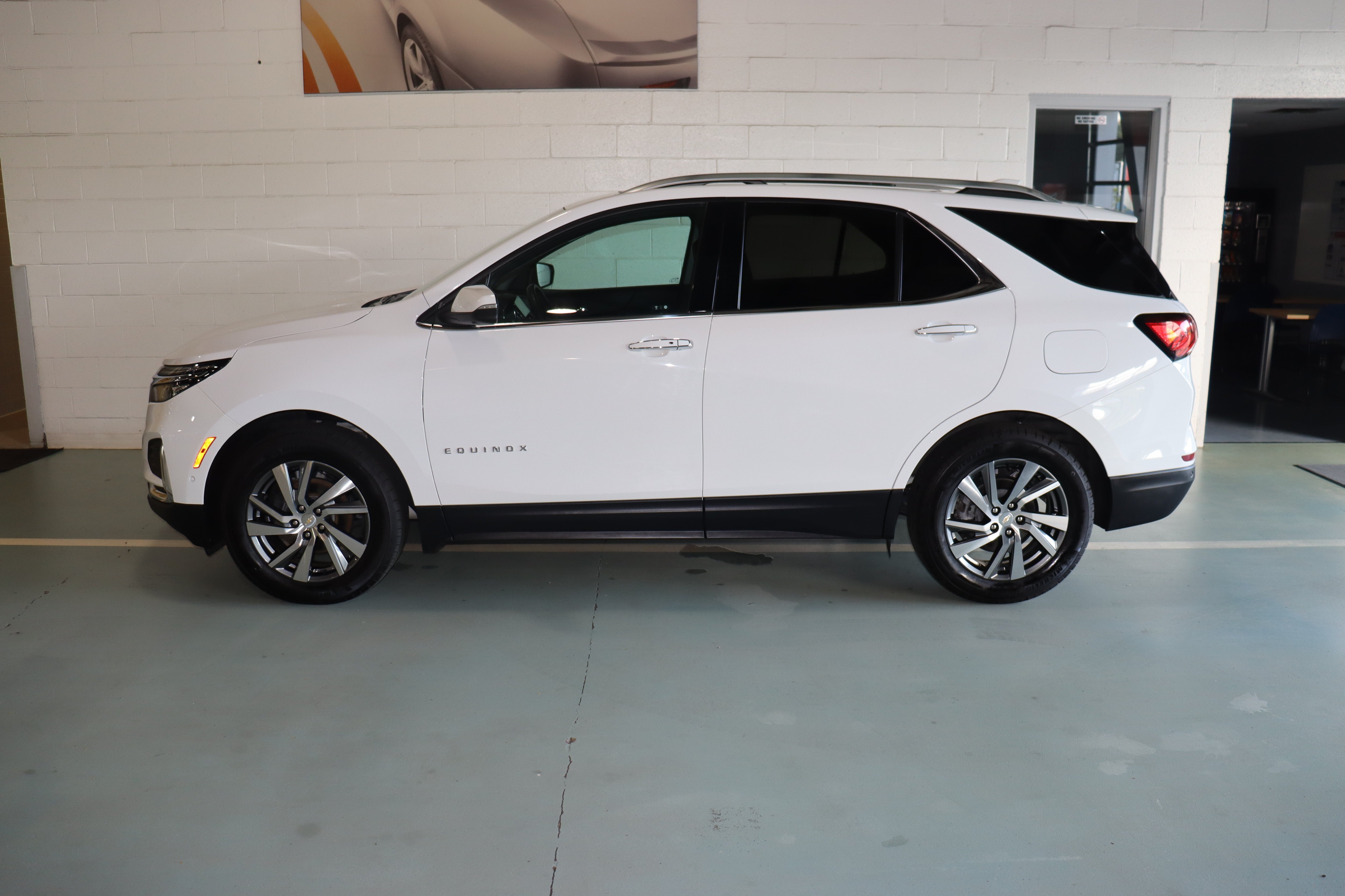 2023 Chevrolet Equinox Premier