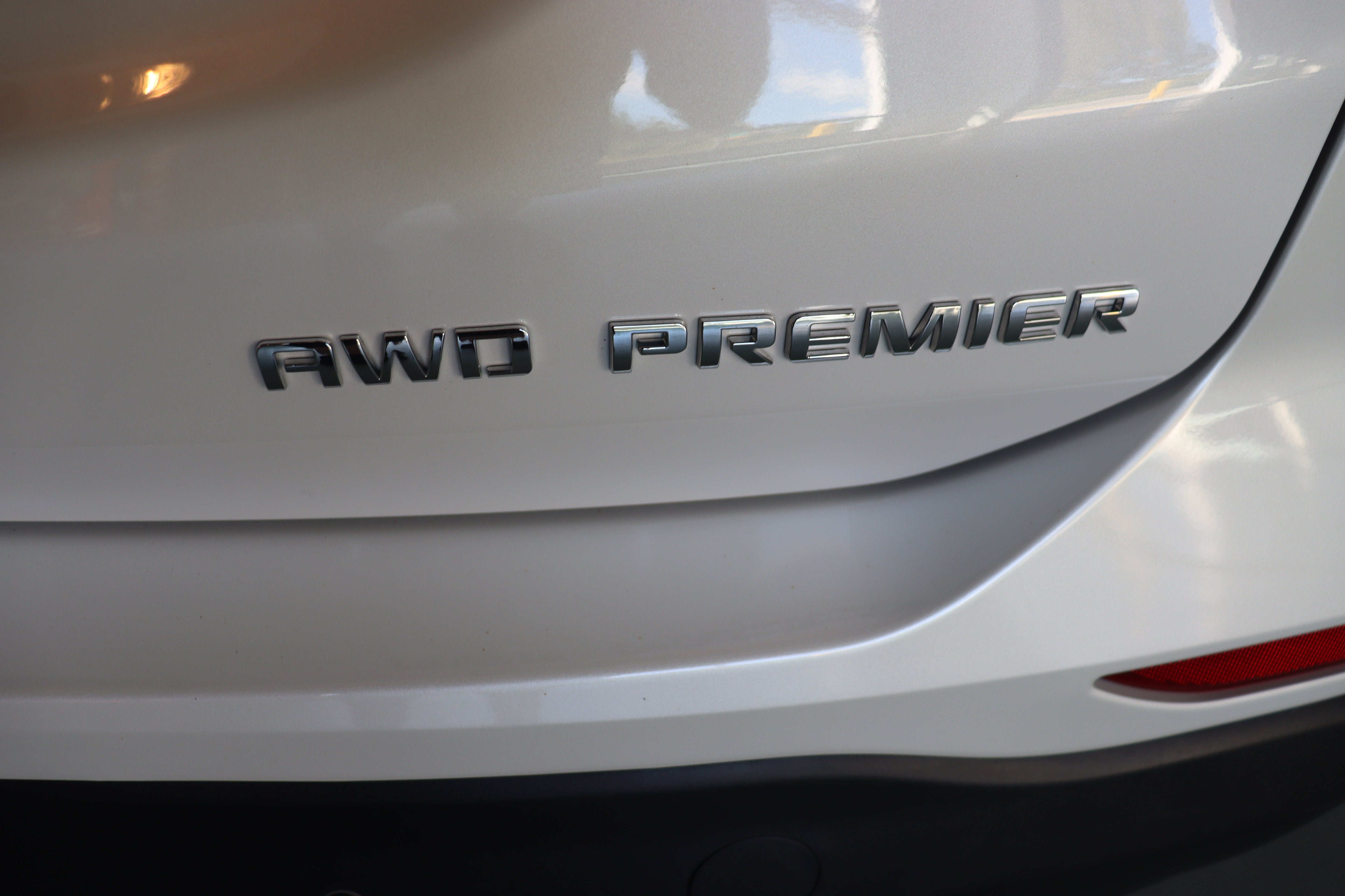2024 Chevrolet Equinox Premier