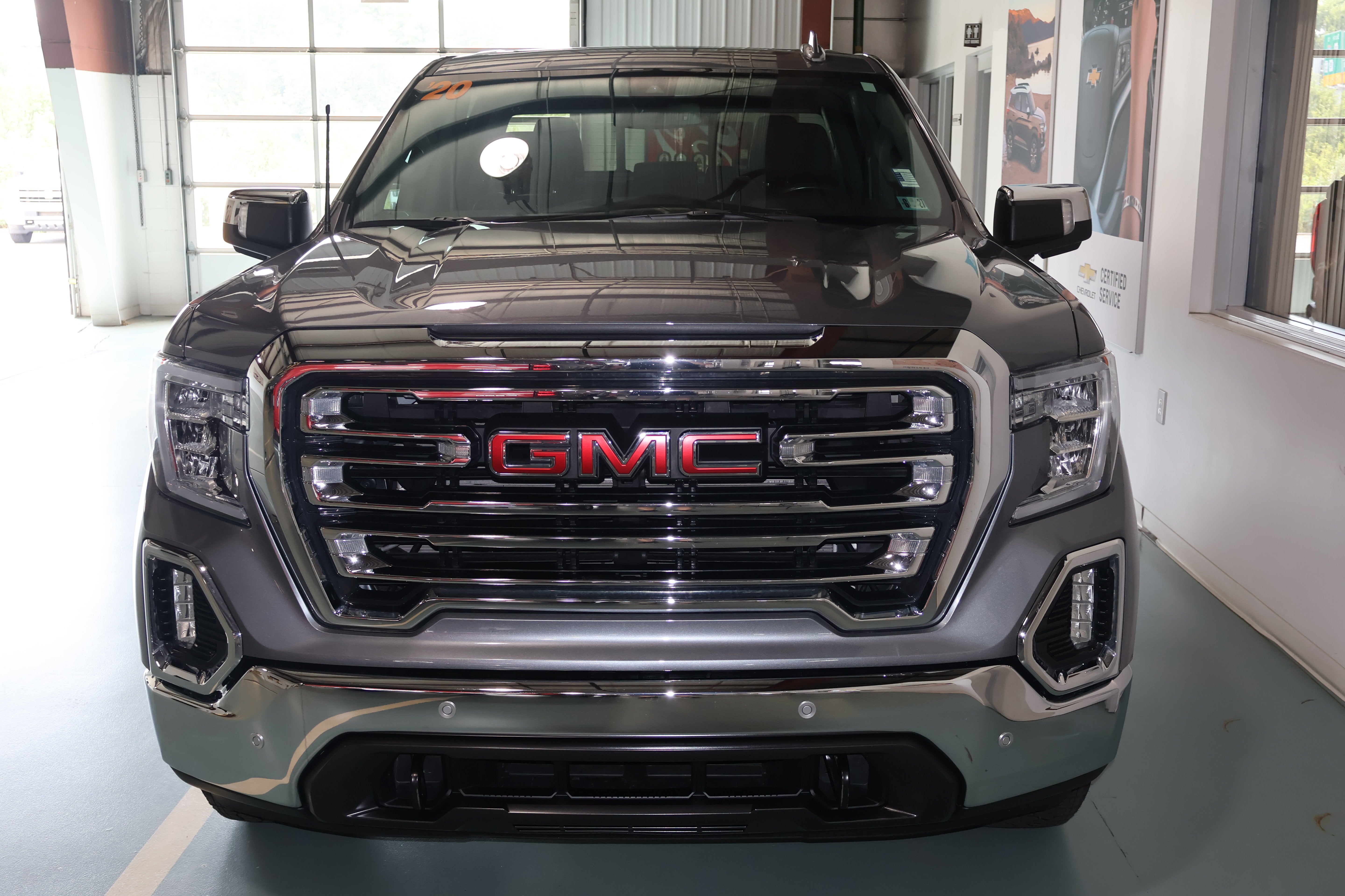 2020 GMC Sierra 1500 SLT