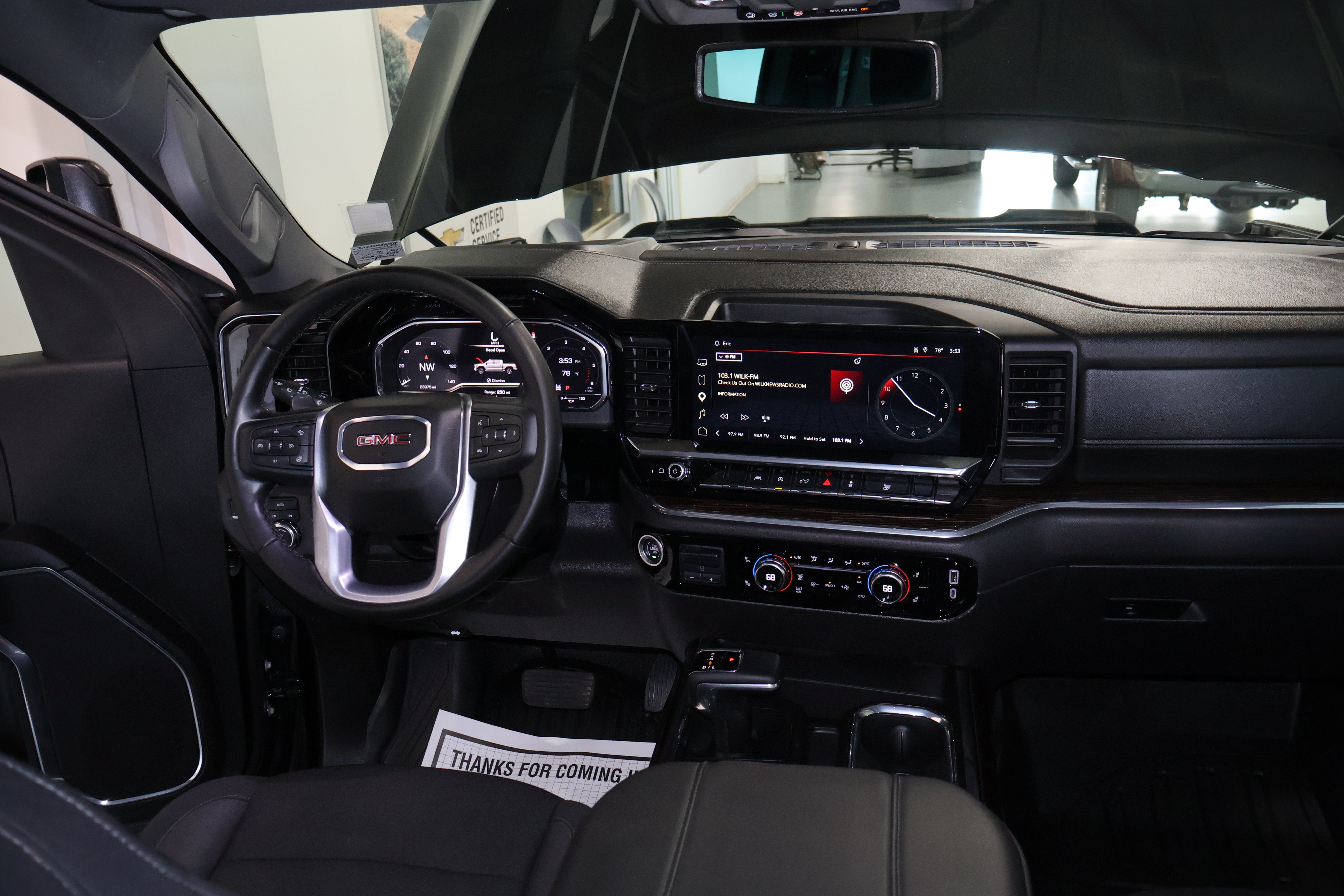 2025 GMC Sierra 1500 Elevation