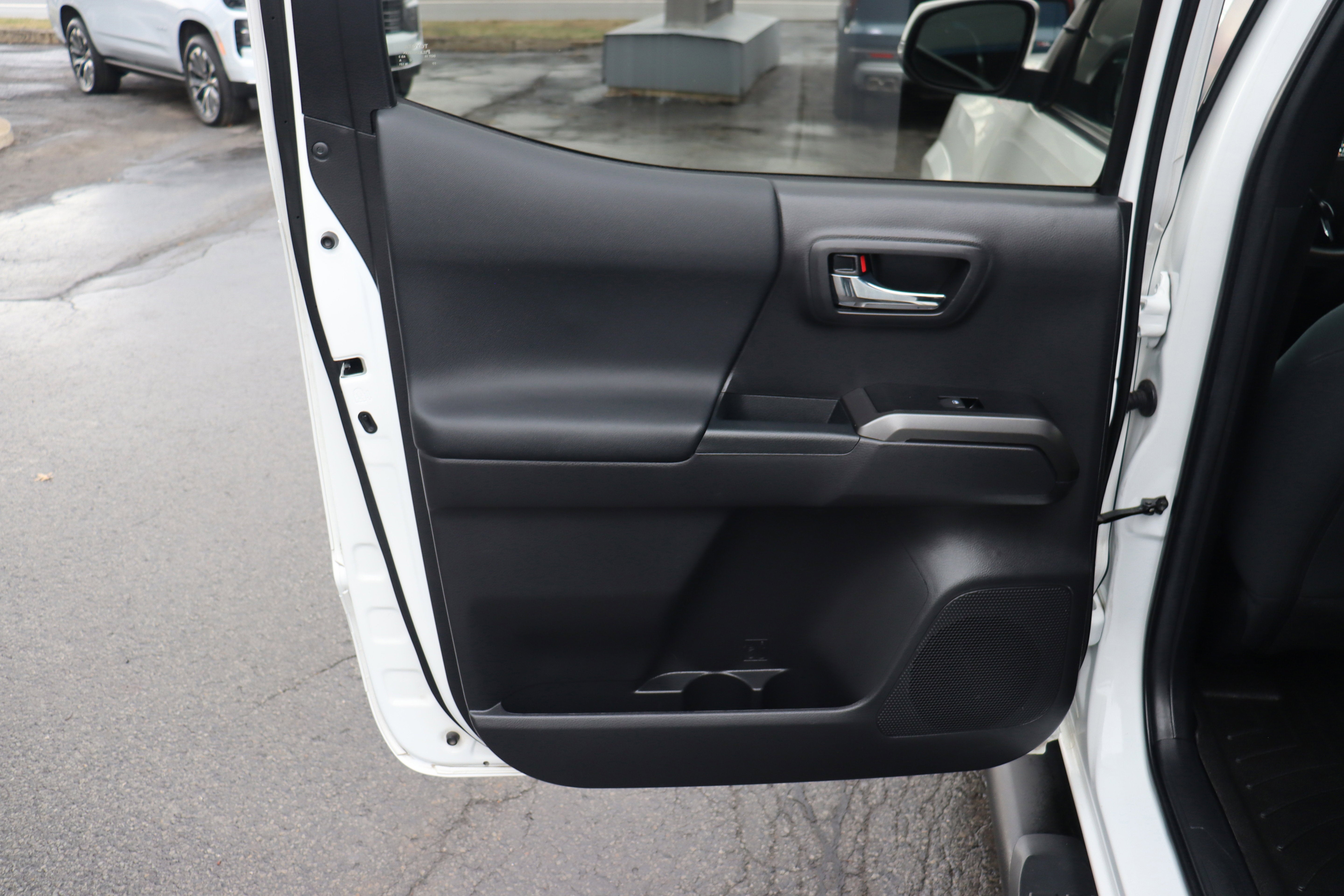 2023 Toyota Tacoma 4WD SR5