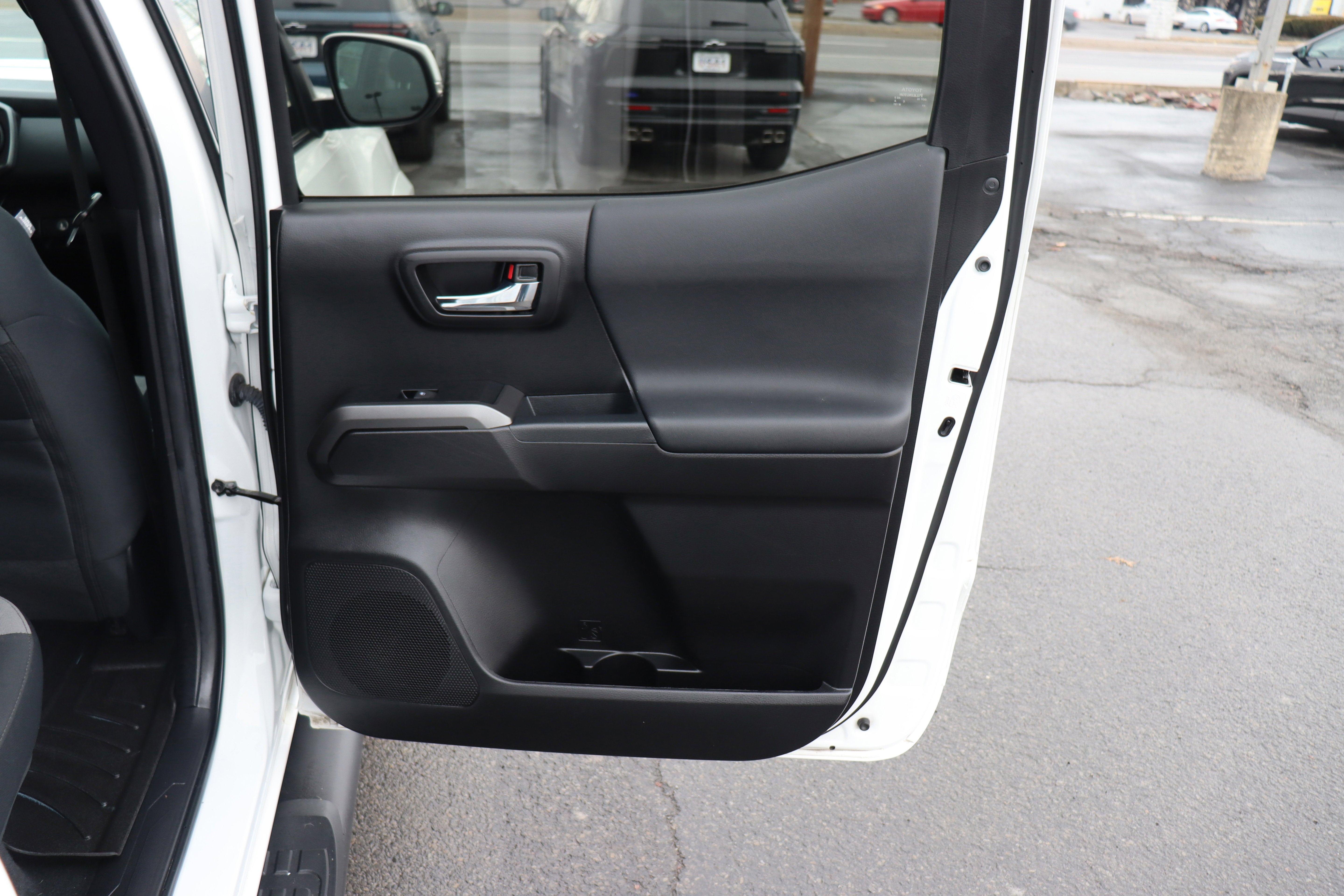 2023 Toyota Tacoma 4WD SR5