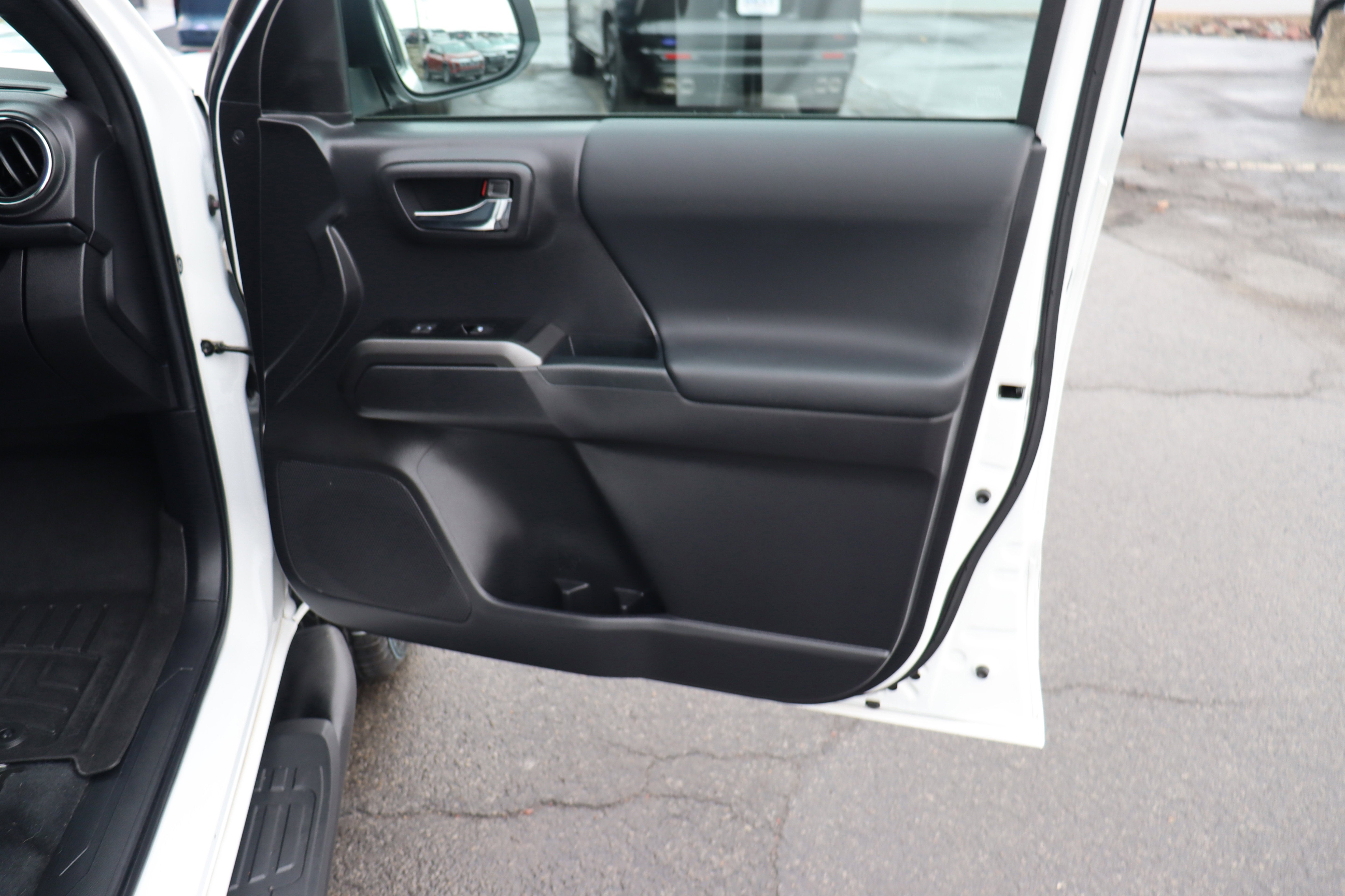 2023 Toyota Tacoma 4WD SR5