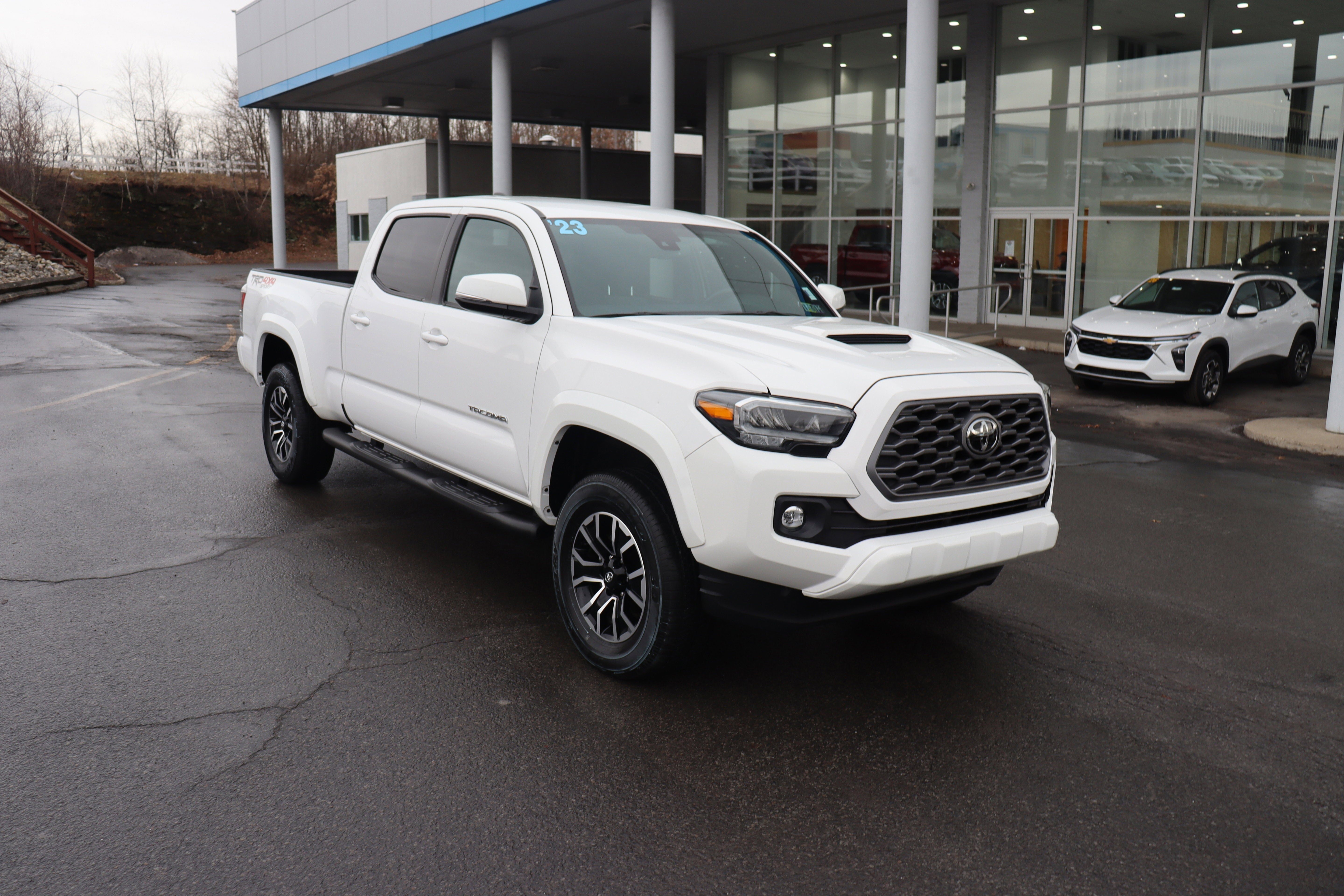 2023 Toyota Tacoma 4WD SR5