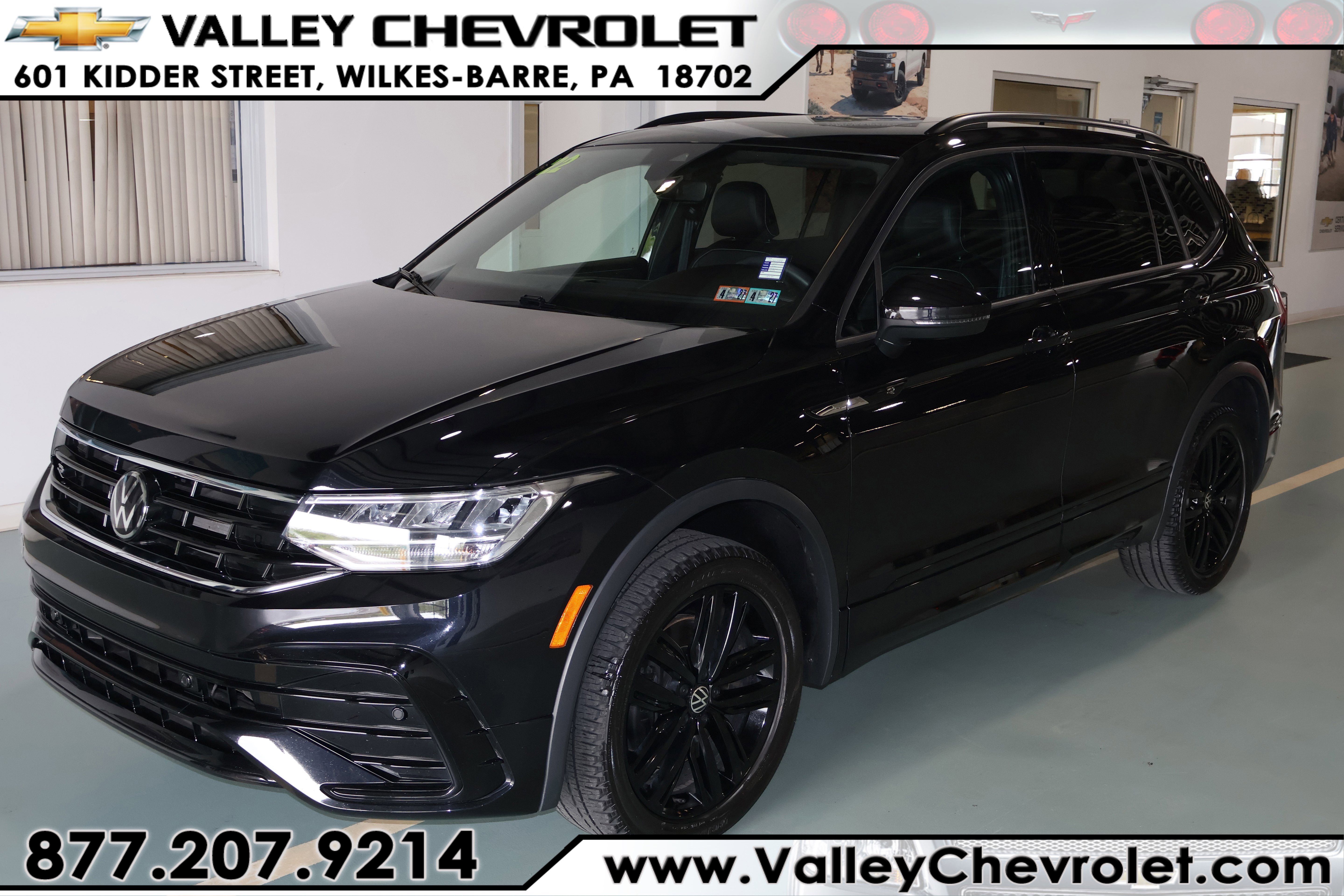 2022 Volkswagen Tiguan SE R-Line Black