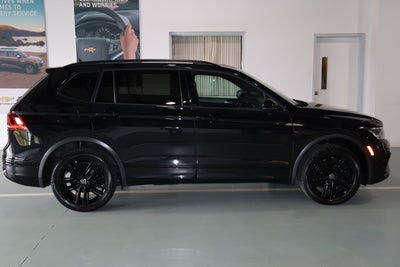 2022 Volkswagen Tiguan SE R-Line Black